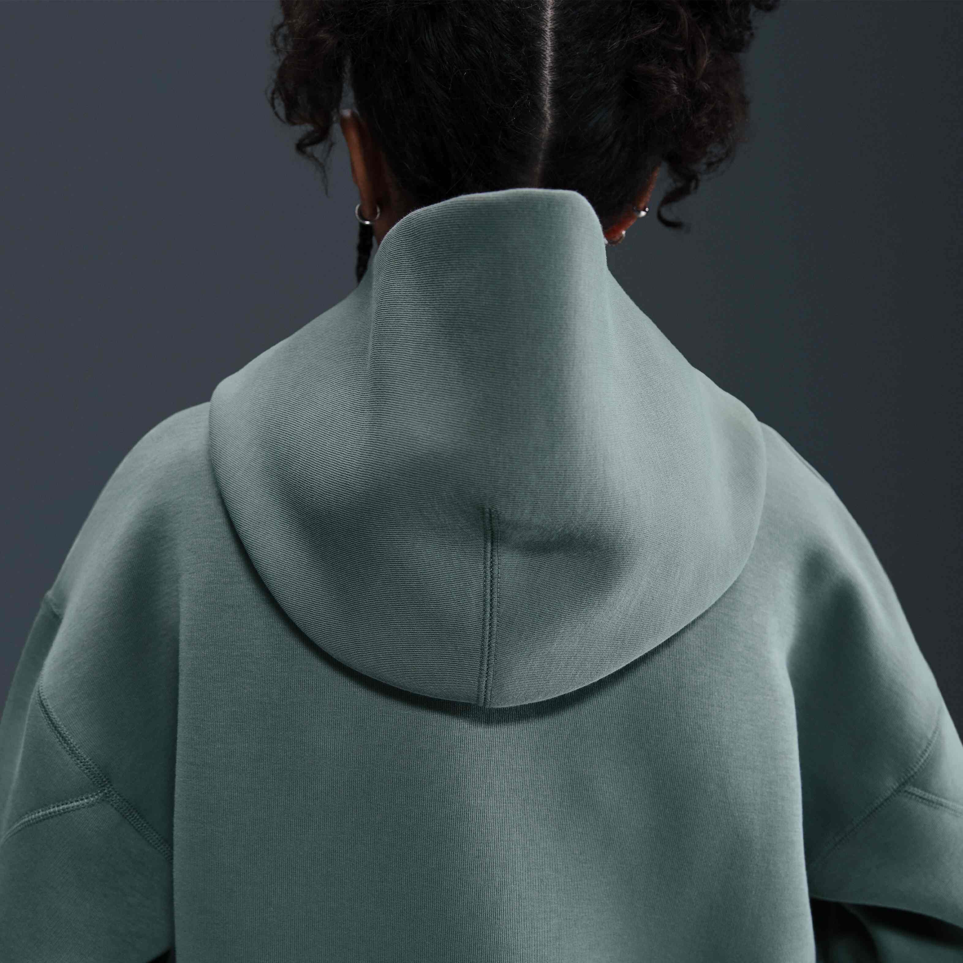 نايكي سبورتسوير تك فليس image number 3