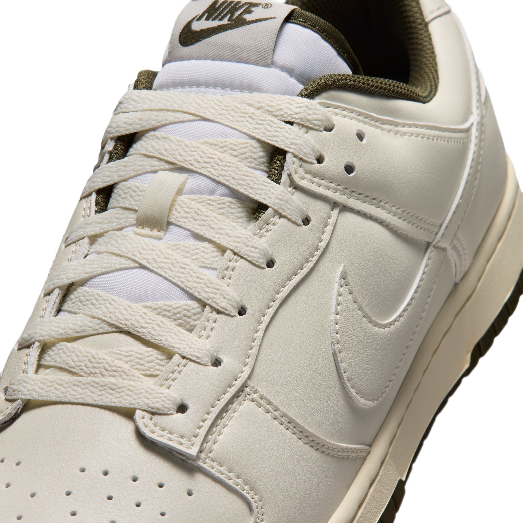 Nike Dunk Low Retro image number 9