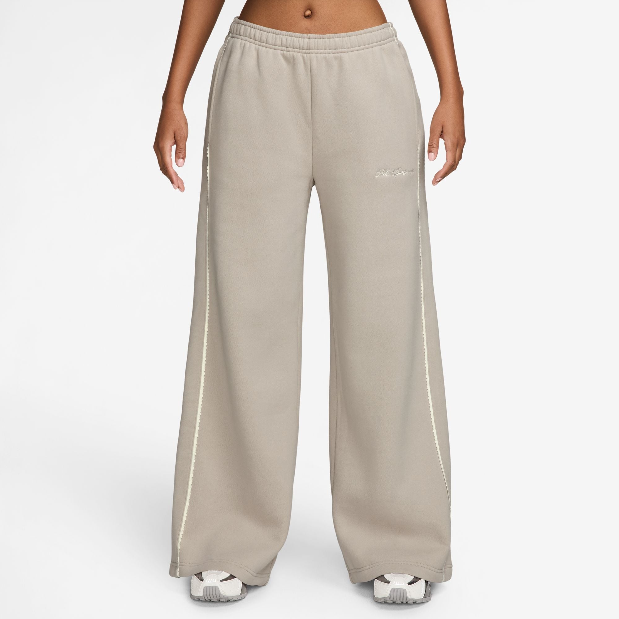 Nike Studio Fleece Medium Weight image number 0