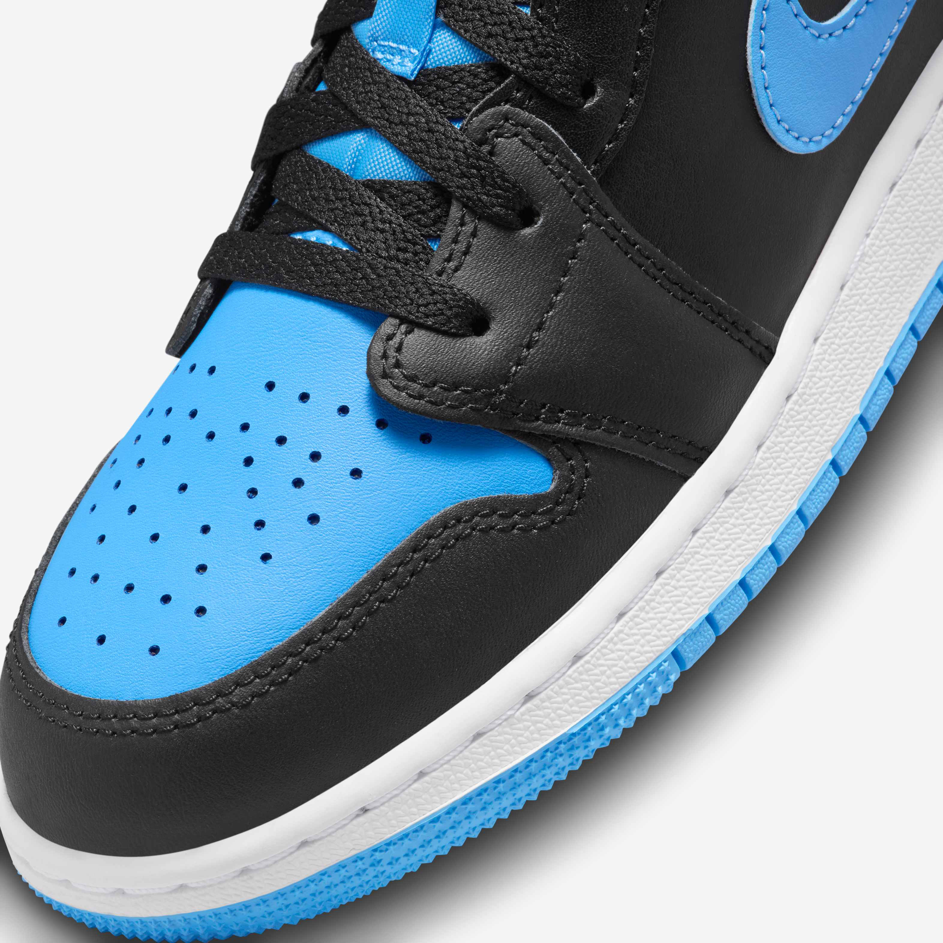 Air Jordan 1 Low image number 6