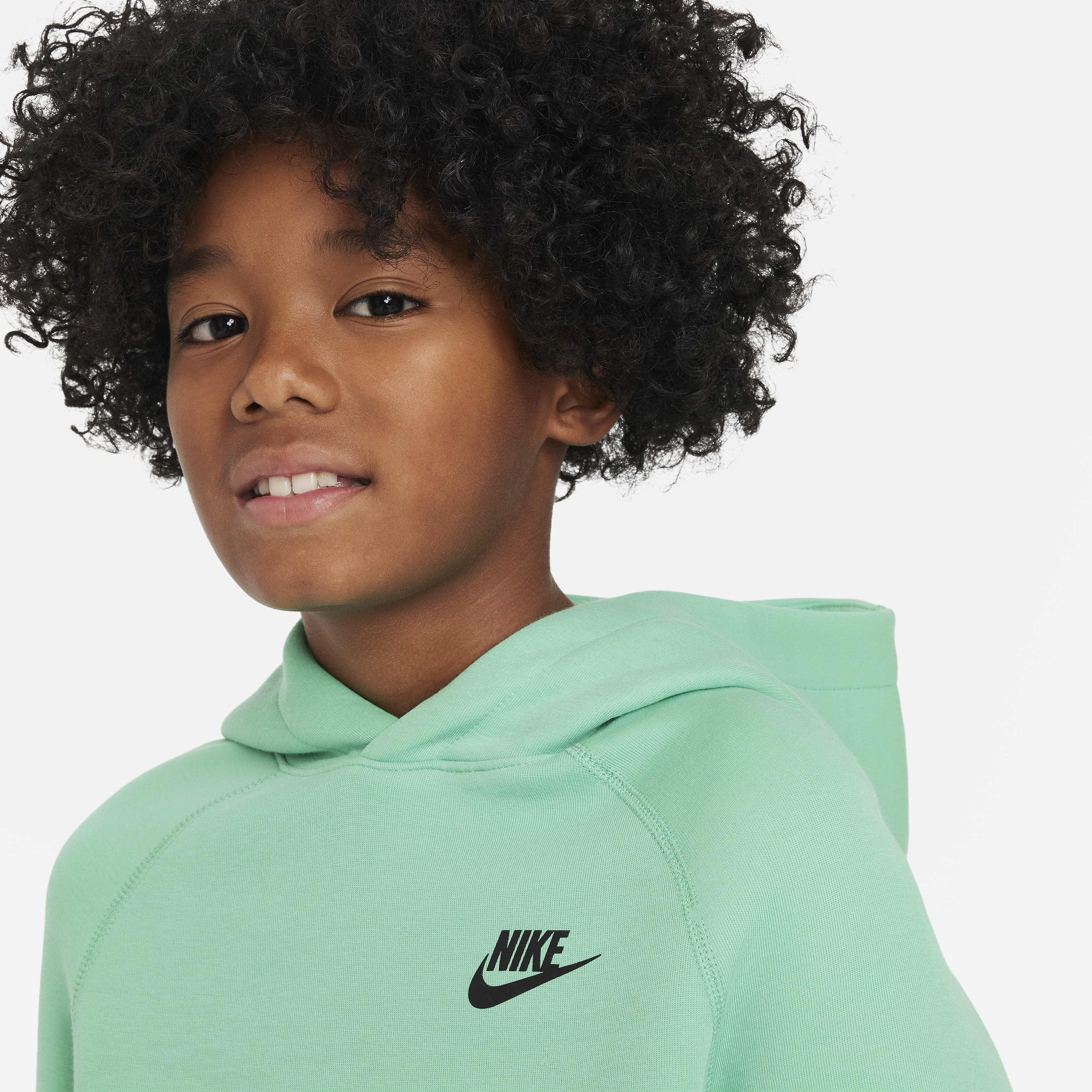 Nike Sportswear Tech Fleece image number 2