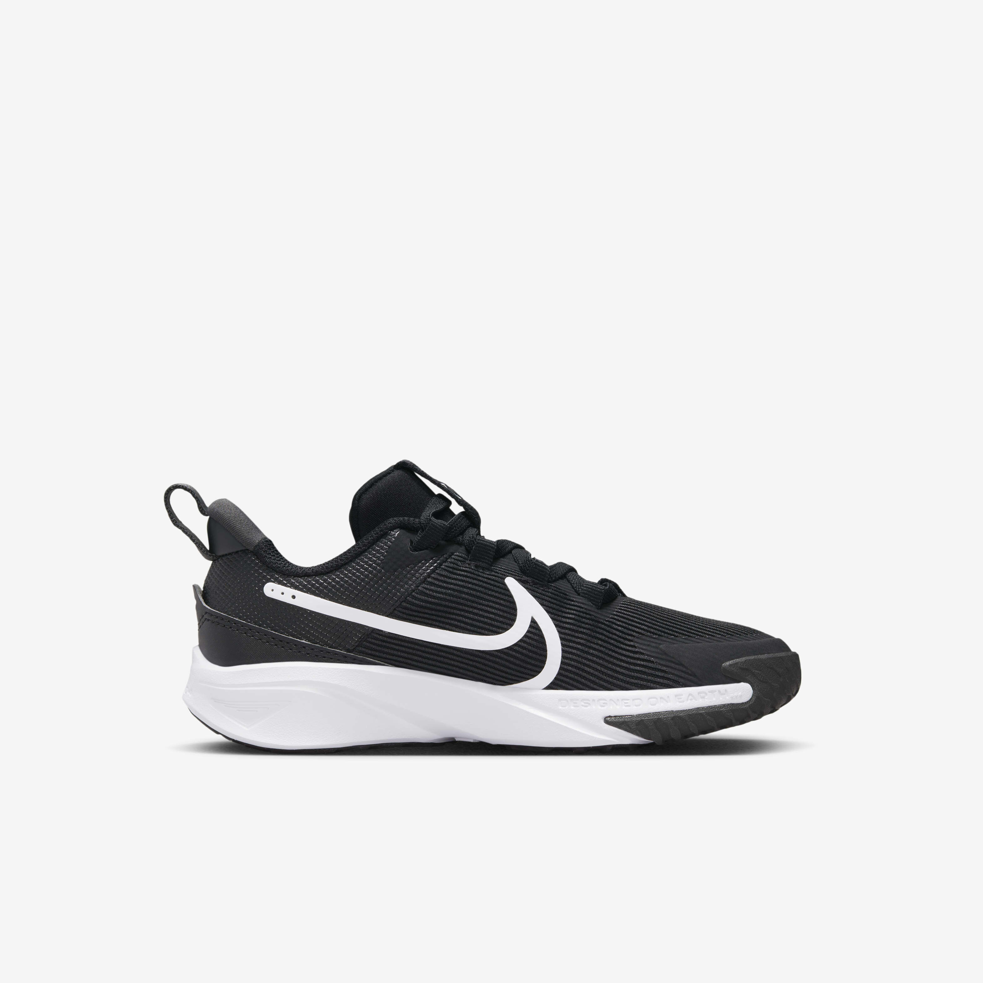 Nike star runner size 4 on sale