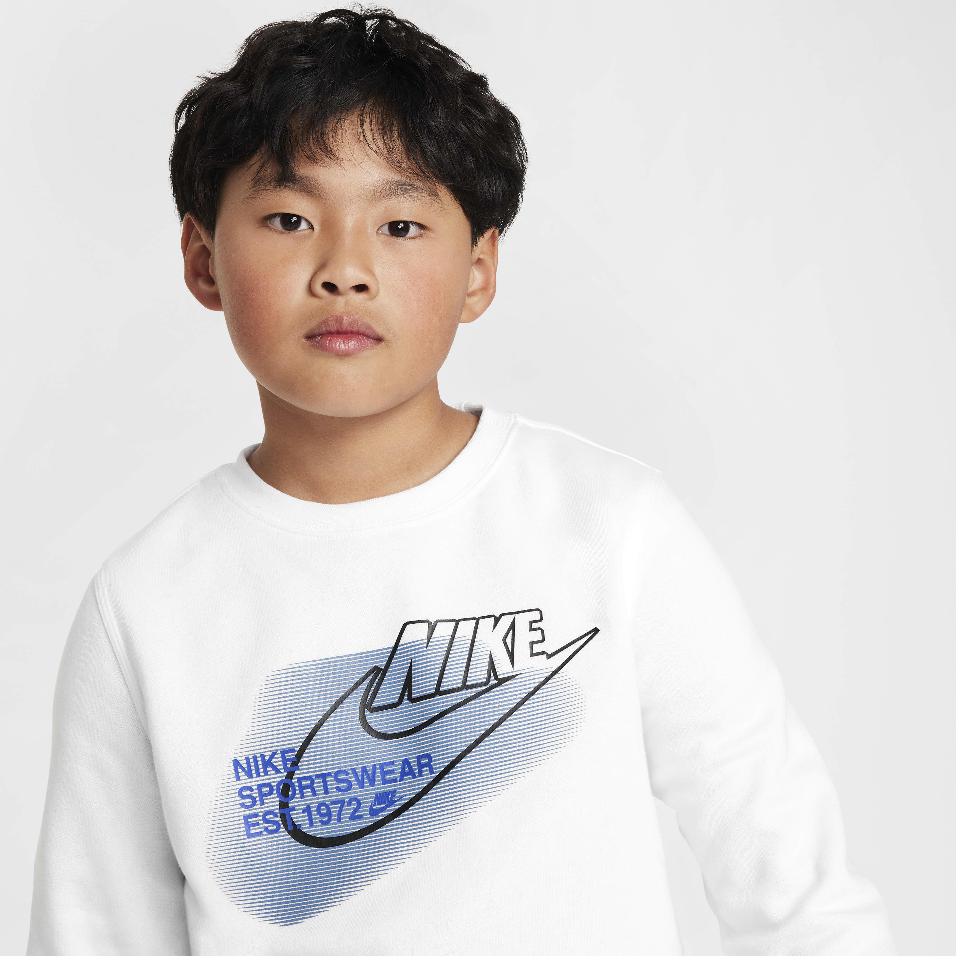Boys nike crew neck discount