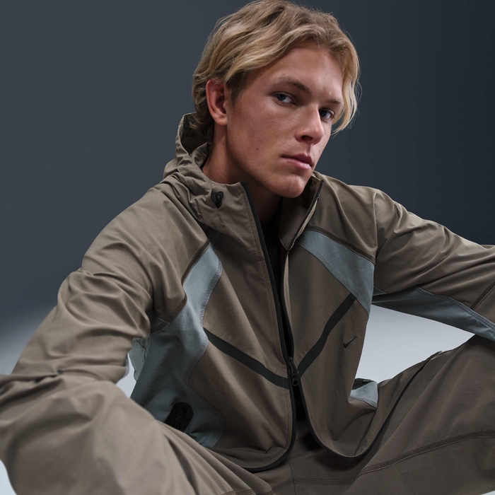 نايكي تك image number 2 نايكي تك image number 2