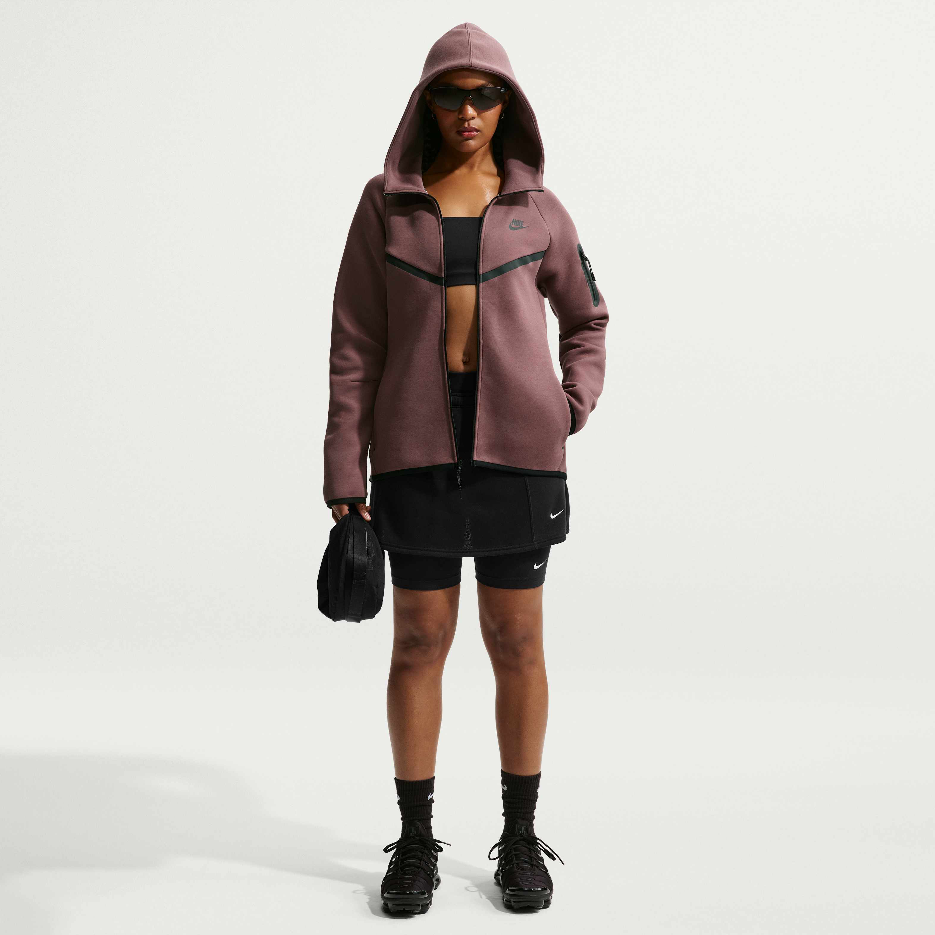 نايكي سبورتسوير تك فليس ويندرانر image number 3