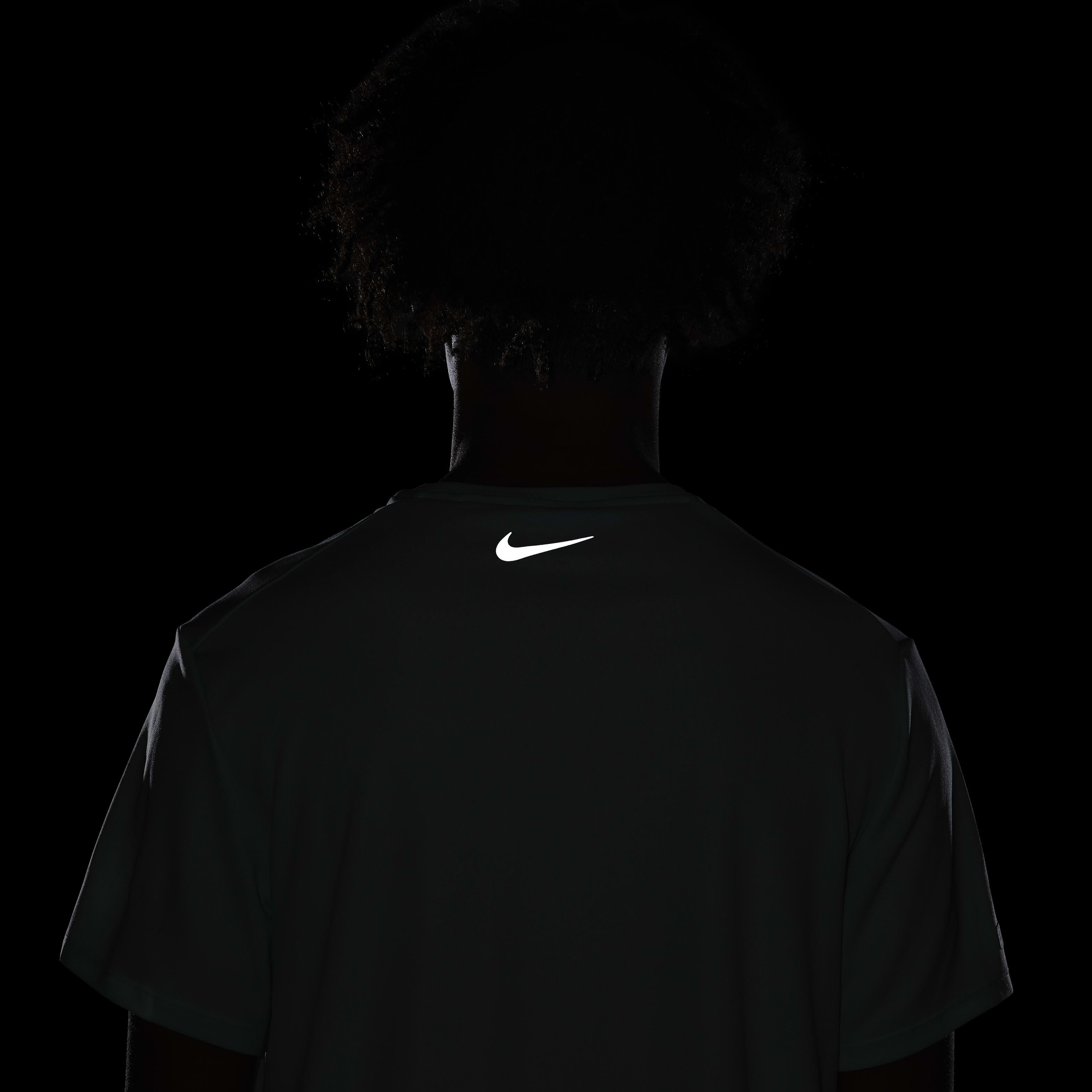 Nike Miler Flash image number 8
