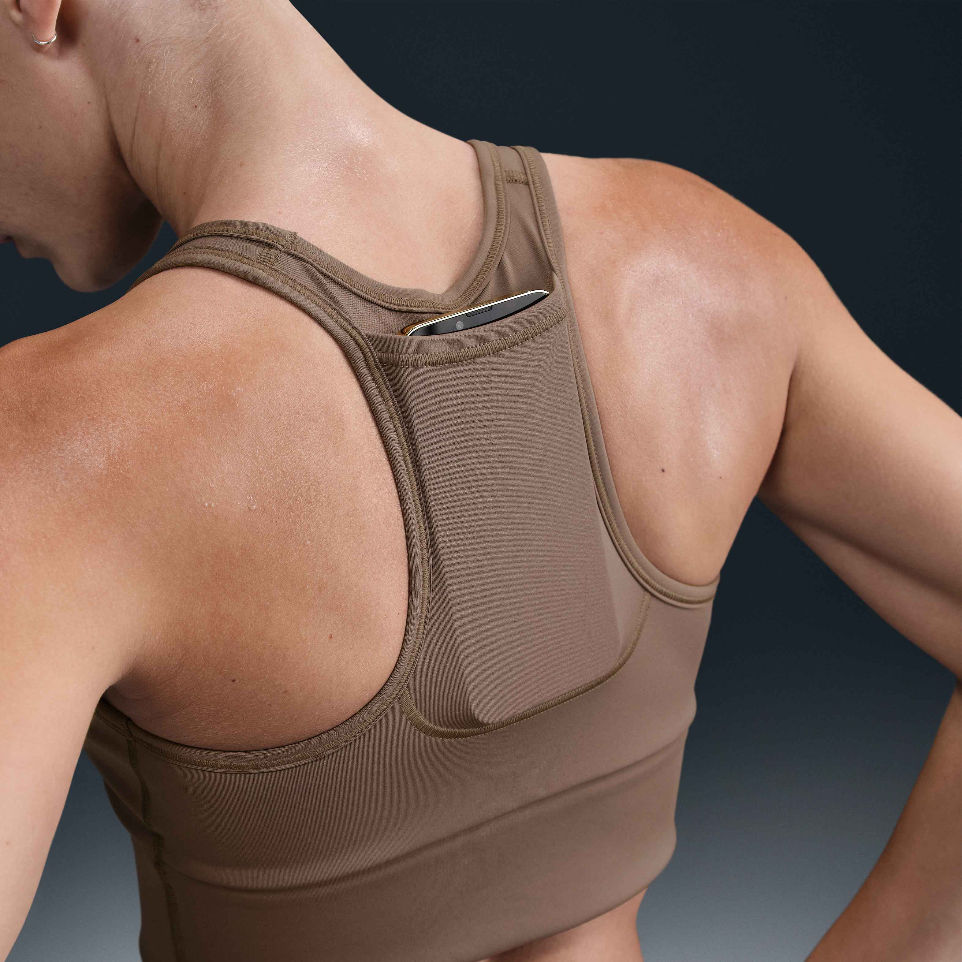 nike sports bra with pocket