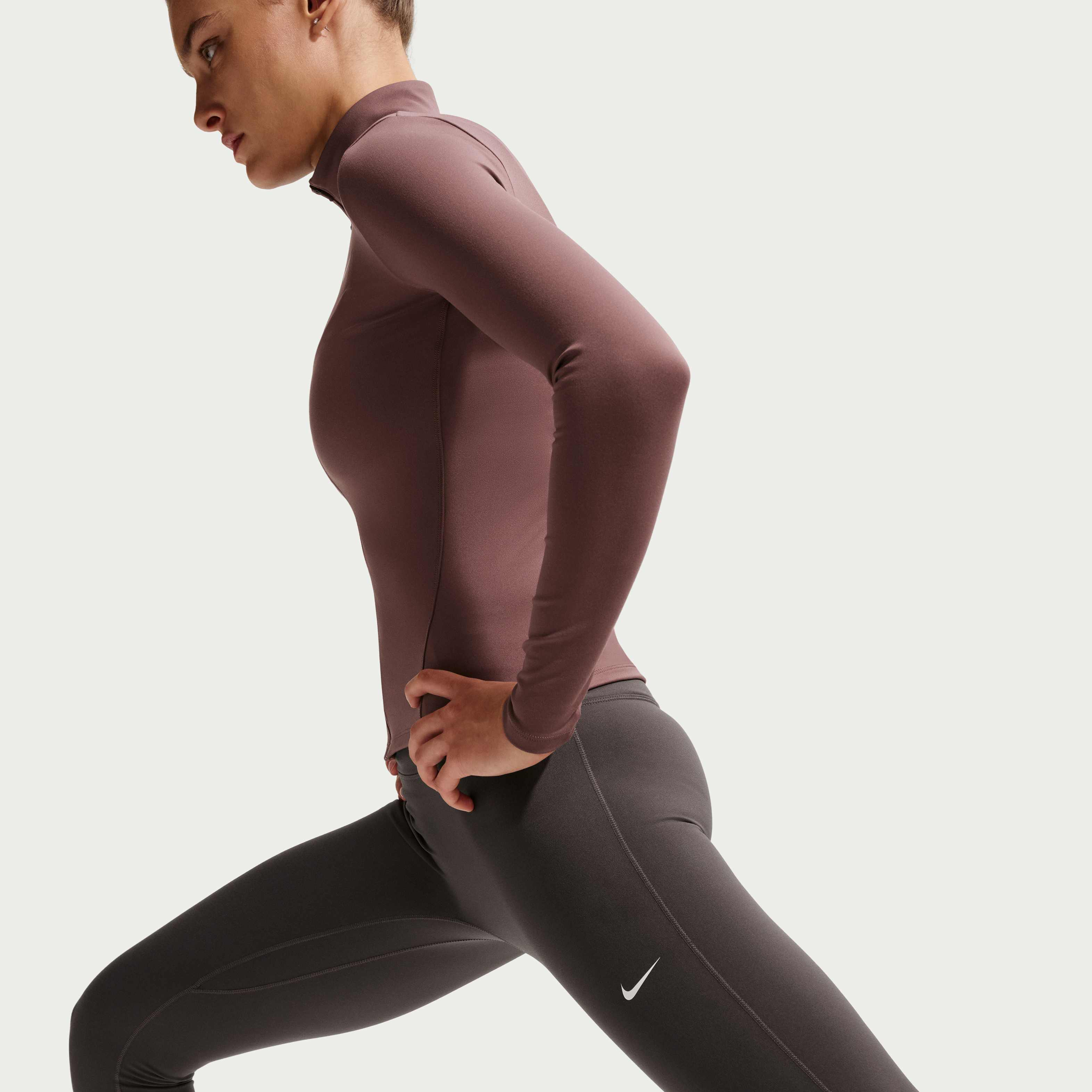 نايكي ون سيملس فرونت image number 3