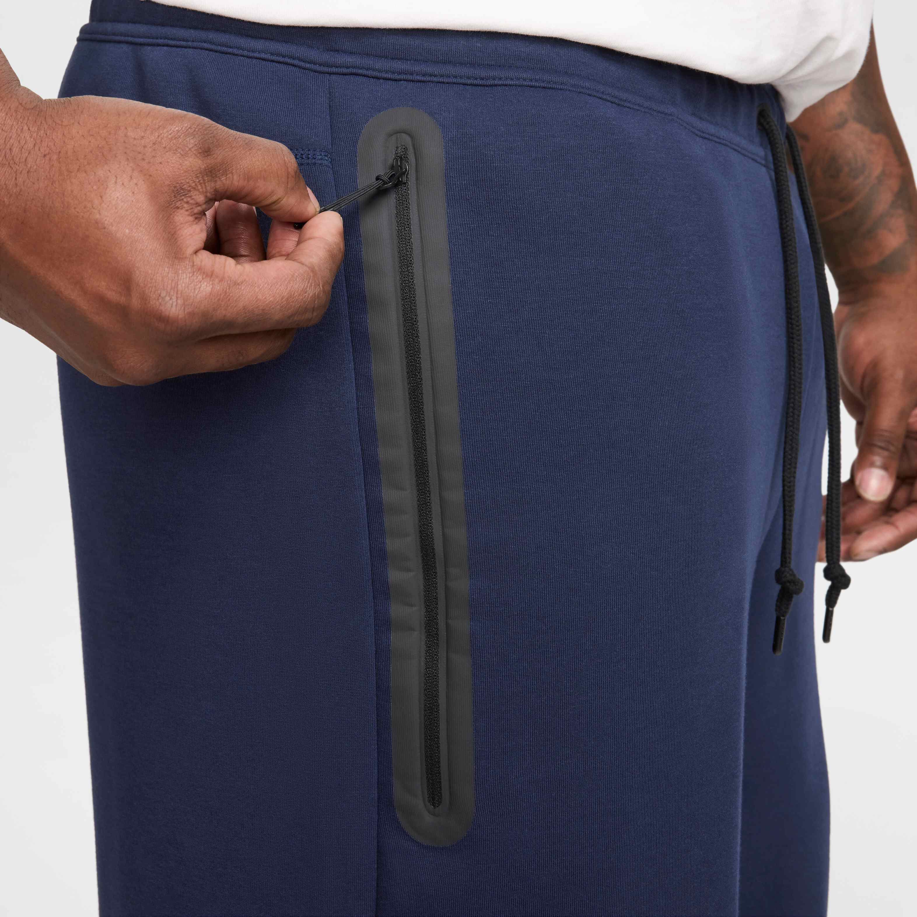 Nike Sportswear Tech Fleece image number 13