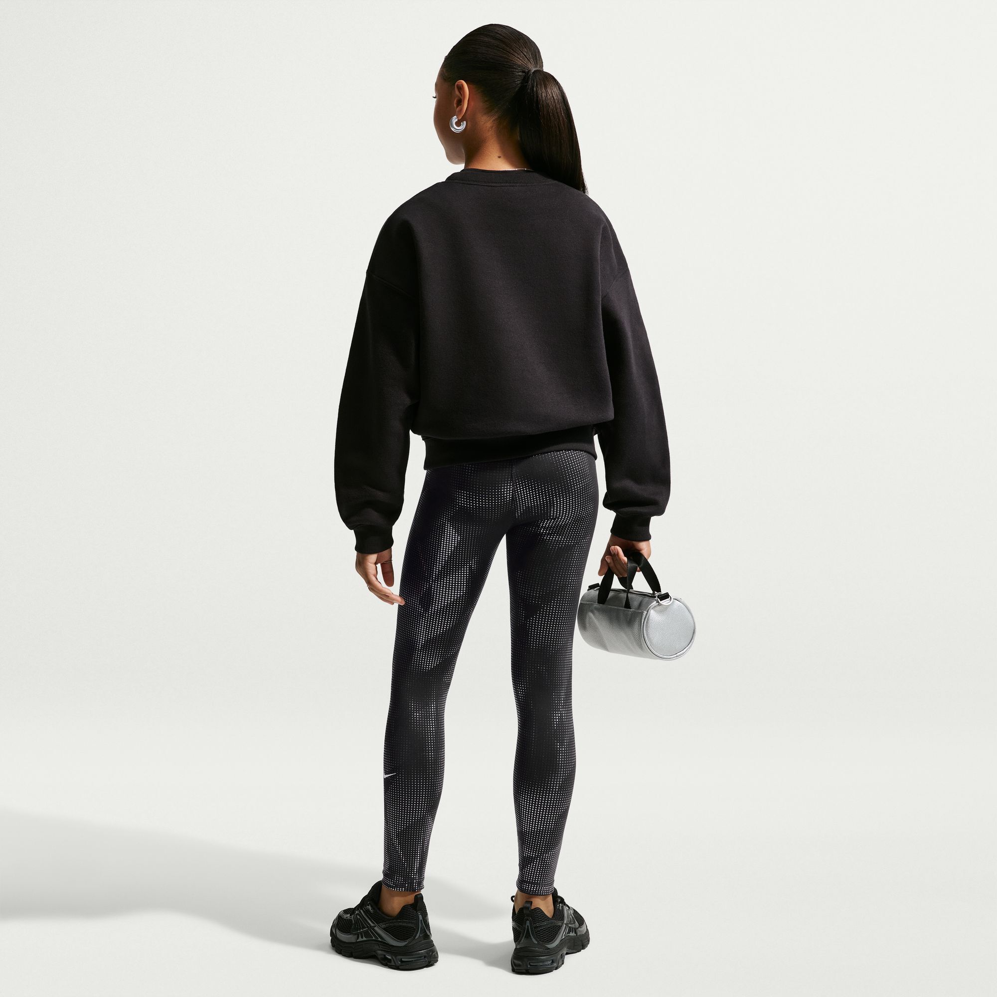 Nike One image number 1