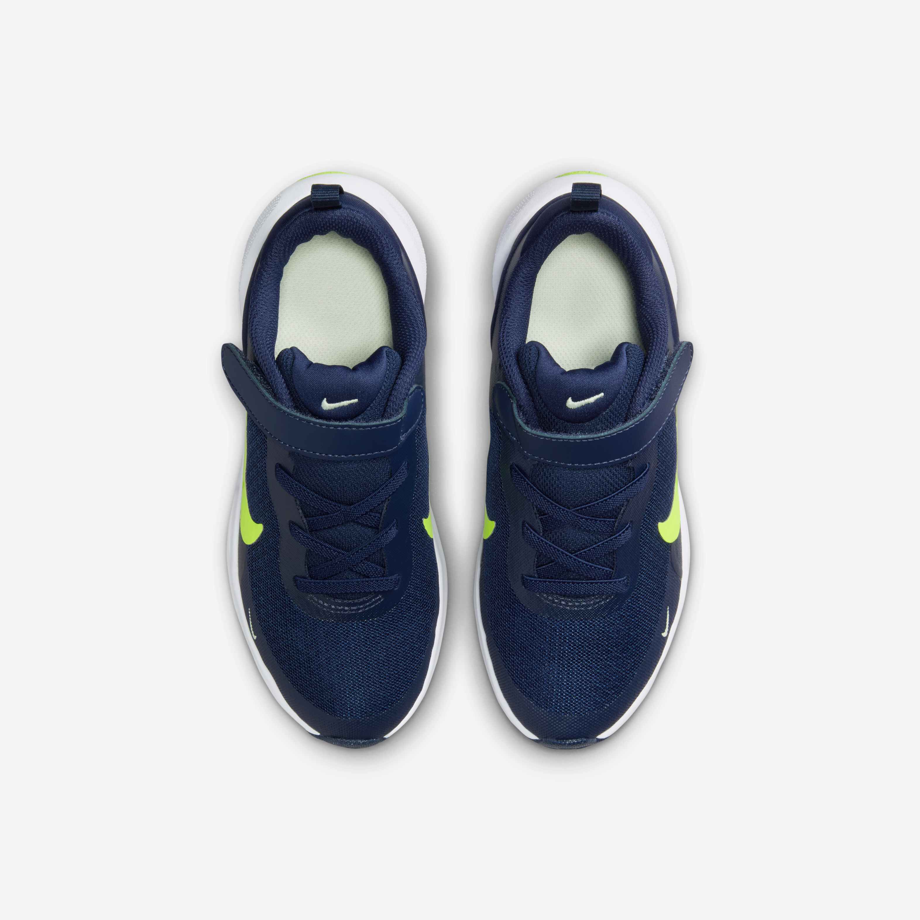 Nike Revolution 7 image number 3