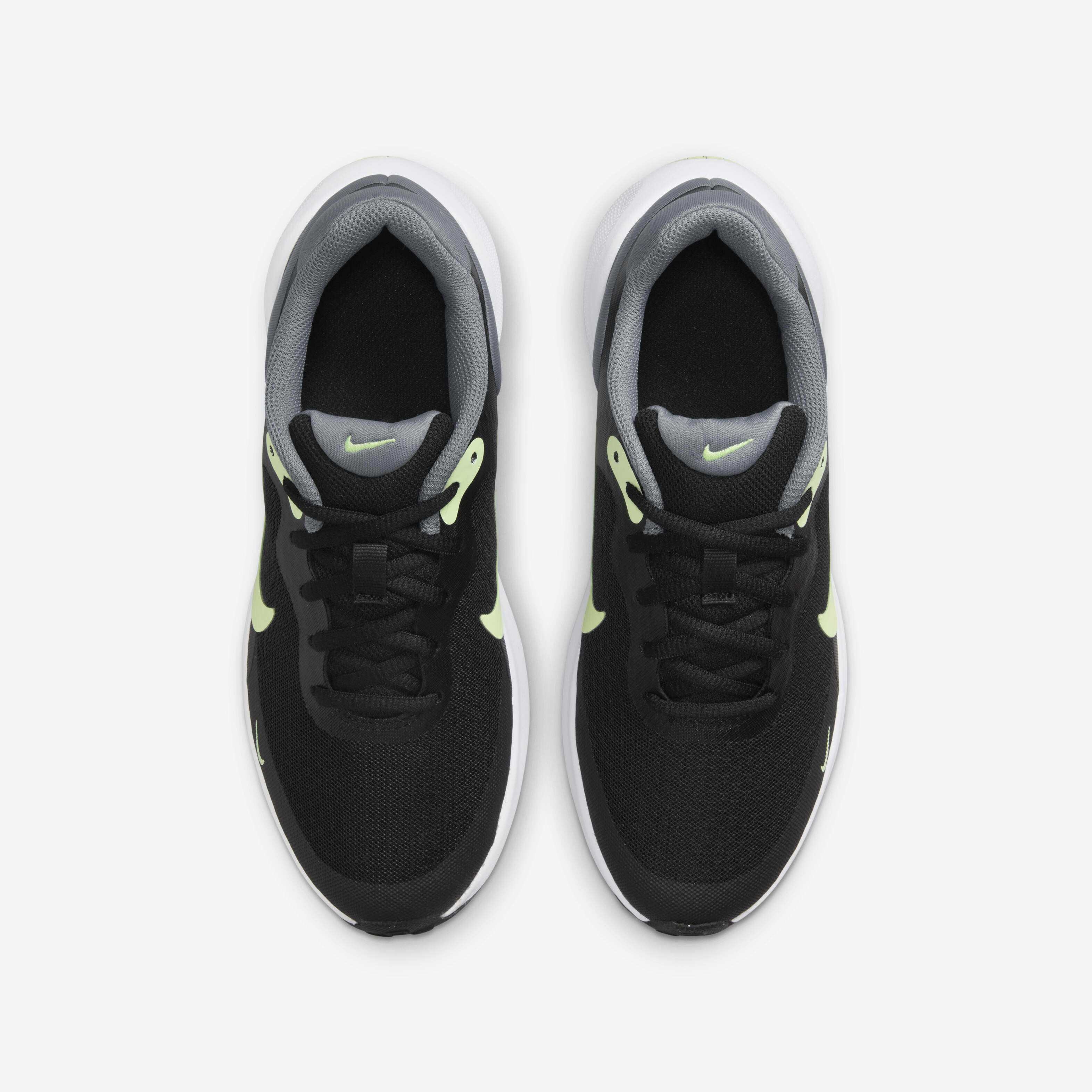 Nike Revolution 7 image number 3