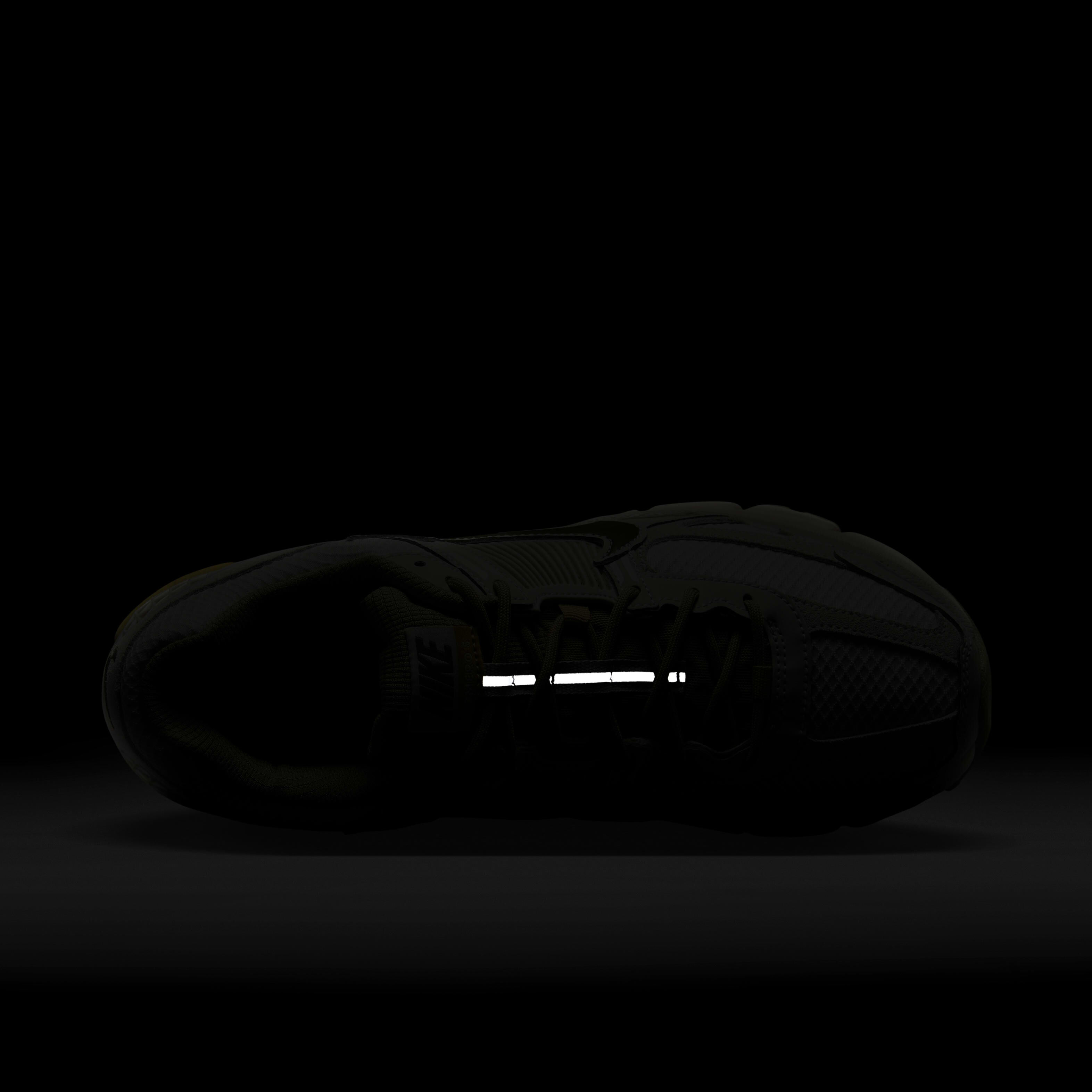 Nike Zoom Vomero 5 image number 8