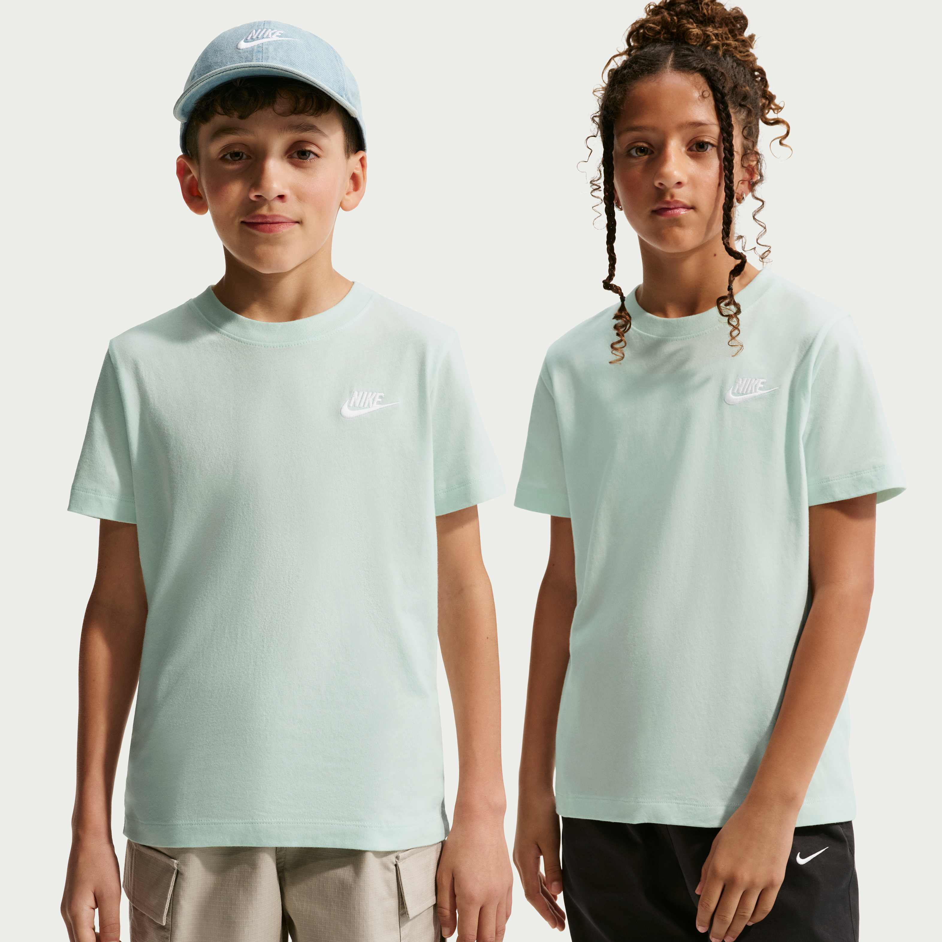 Nike Sportswear image number 0