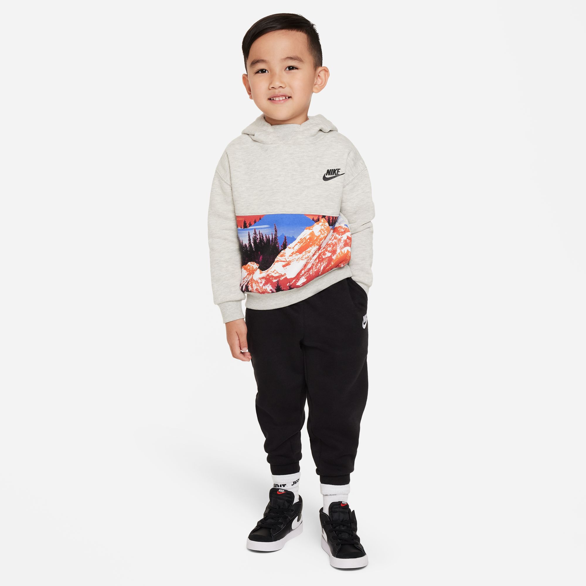 Nike Sportswear Snow Day Fleece Printed Pullover image number 3