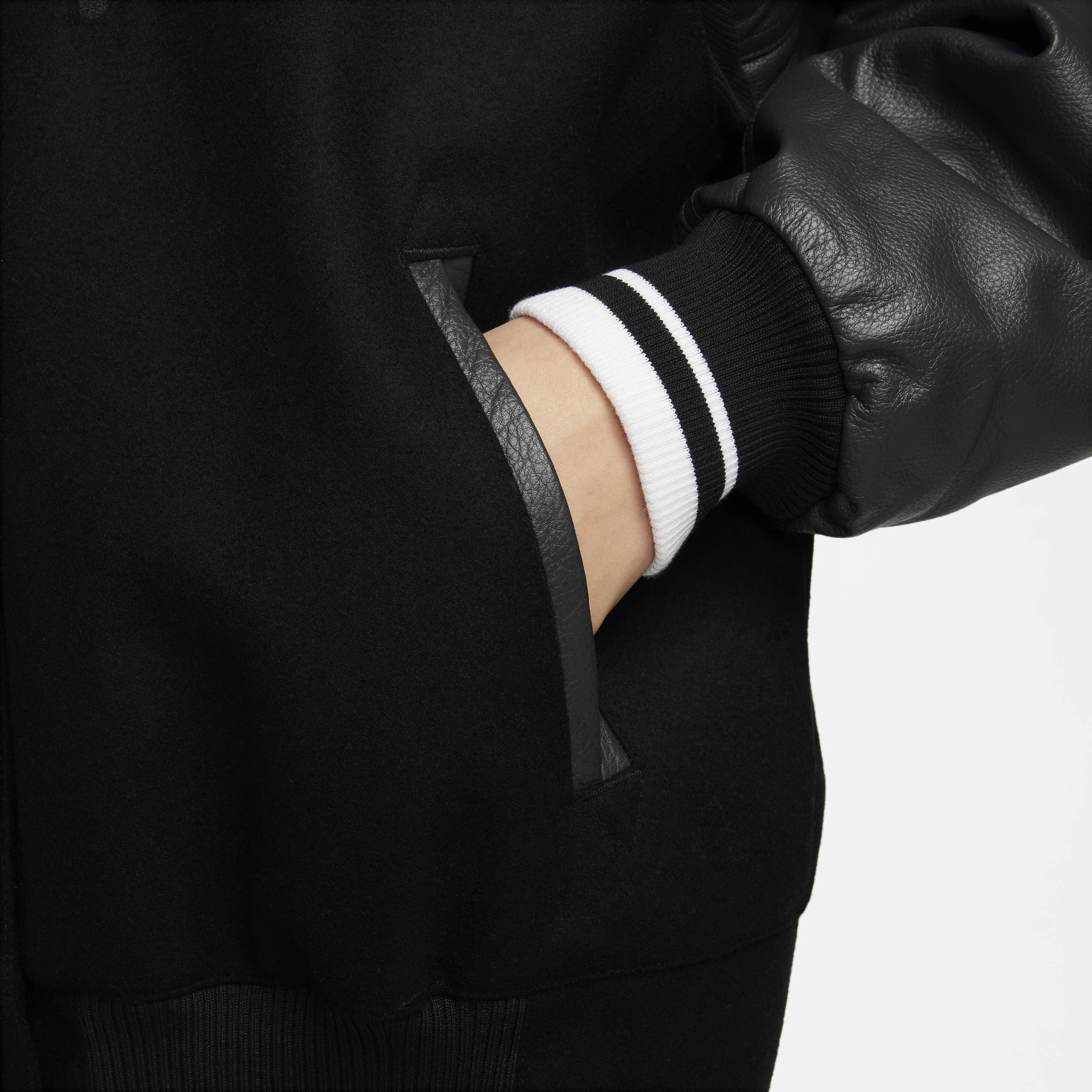 نايكي سبورتسوير image number 3