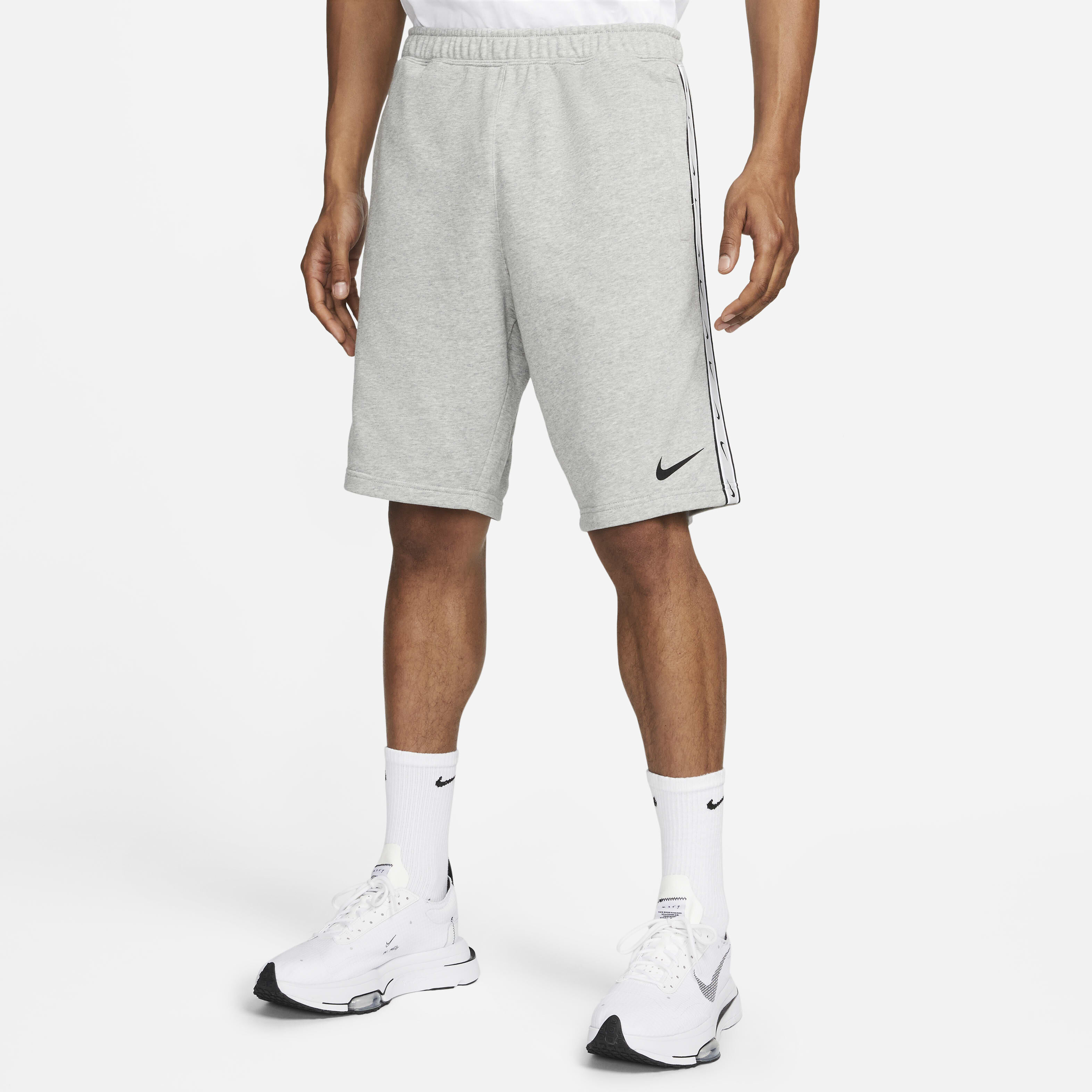 Nike Sportswear Repeat image number 0