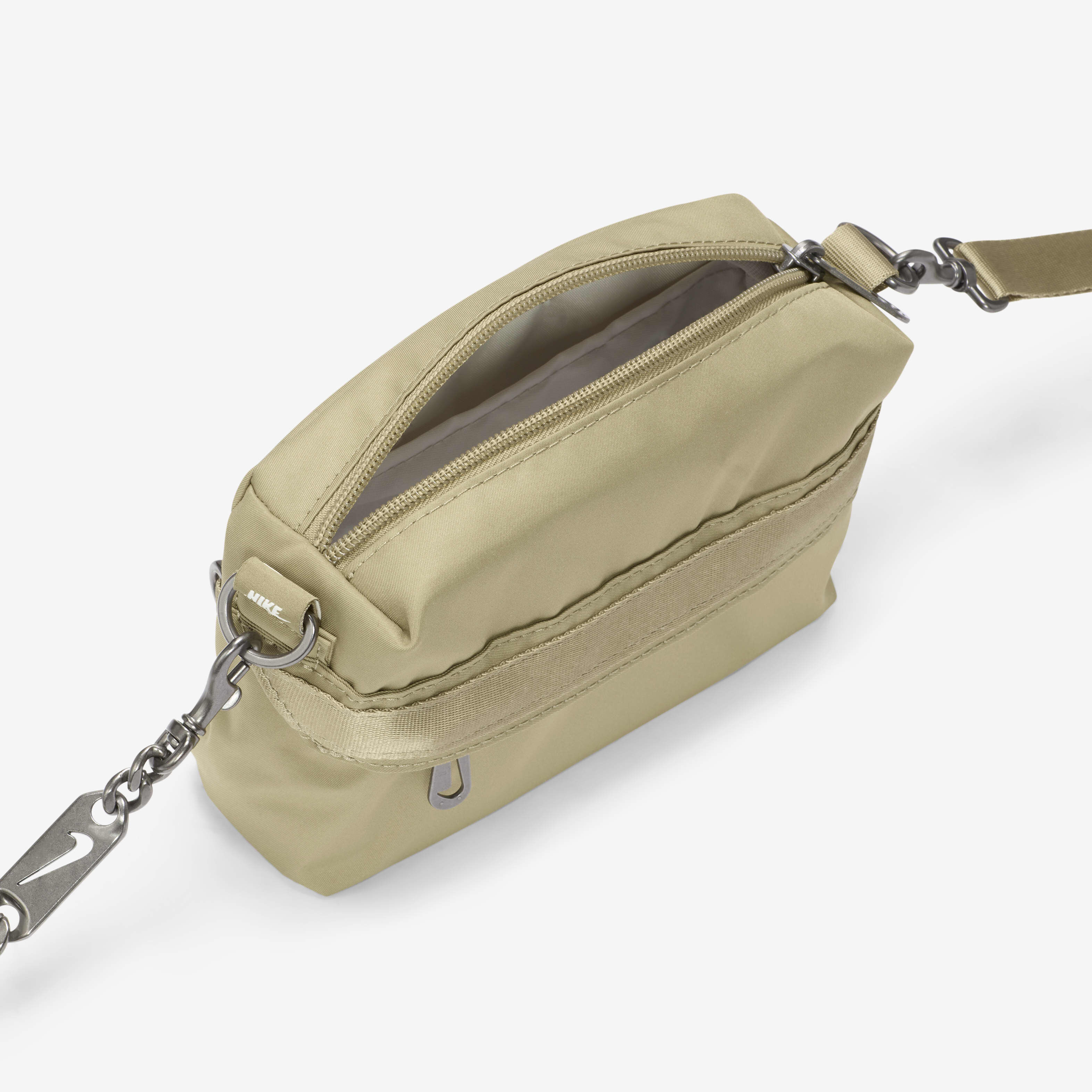 Nike Sportswear Futura Luxe image number 4