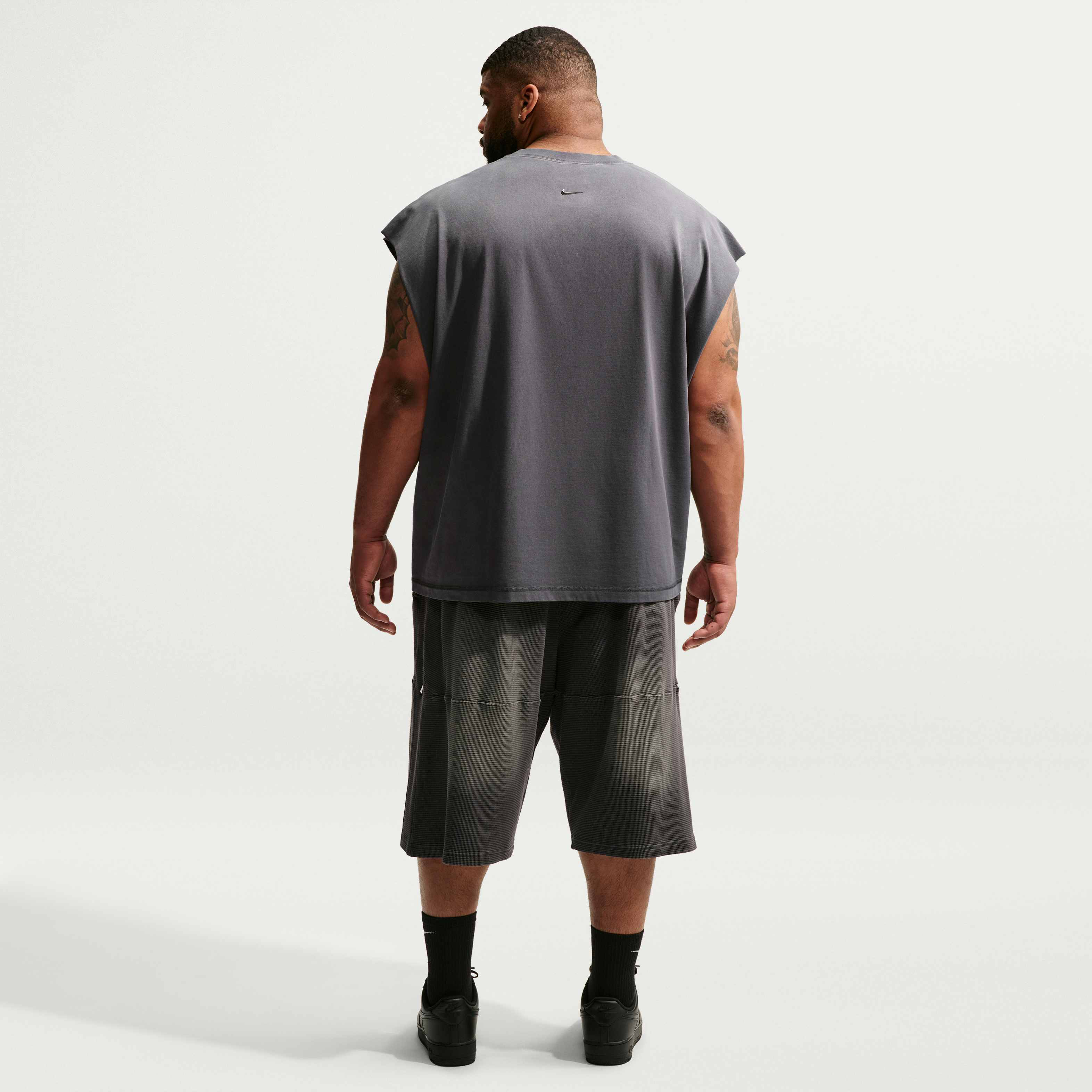 Ja Standard Issue image number 9