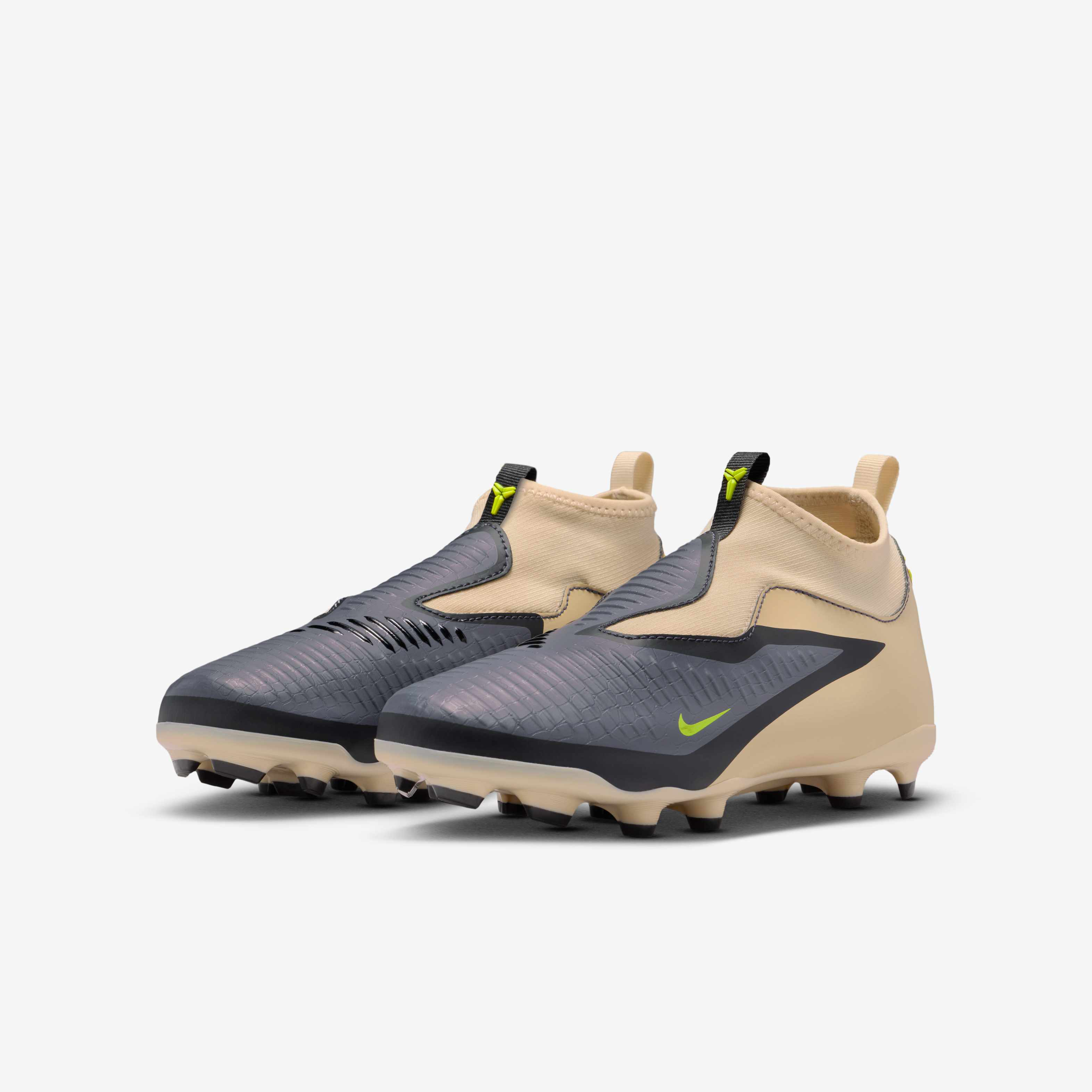 Kobe Jr. Phantom 6 High Academy image number 4