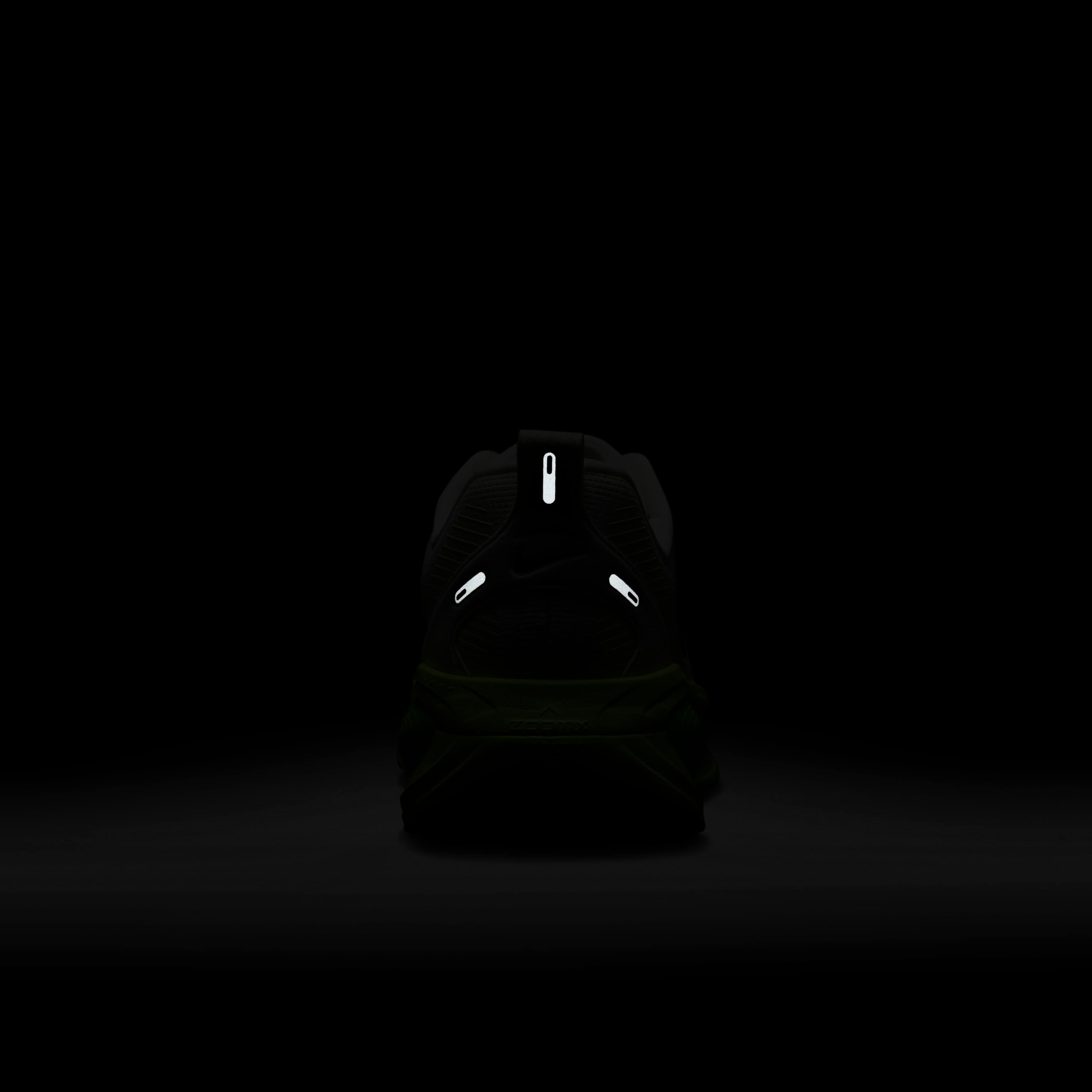 نايكي فوميرو 18 image number 8