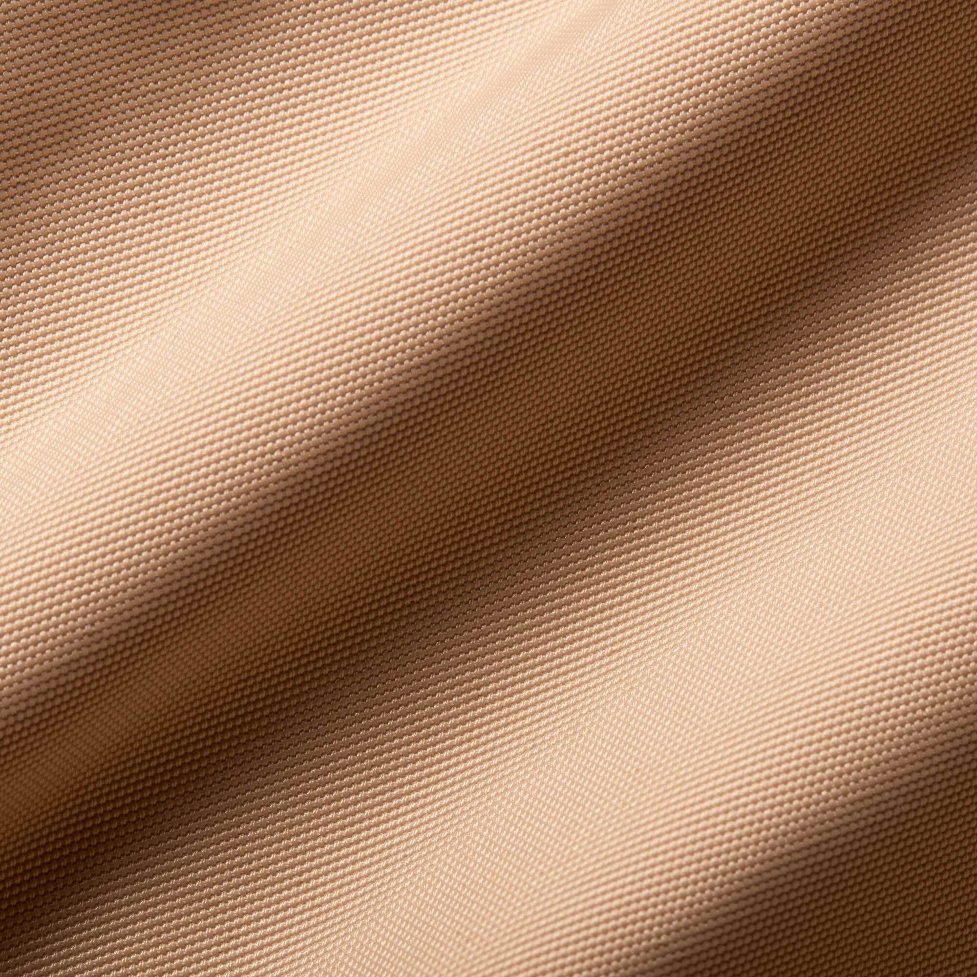 Zoom image