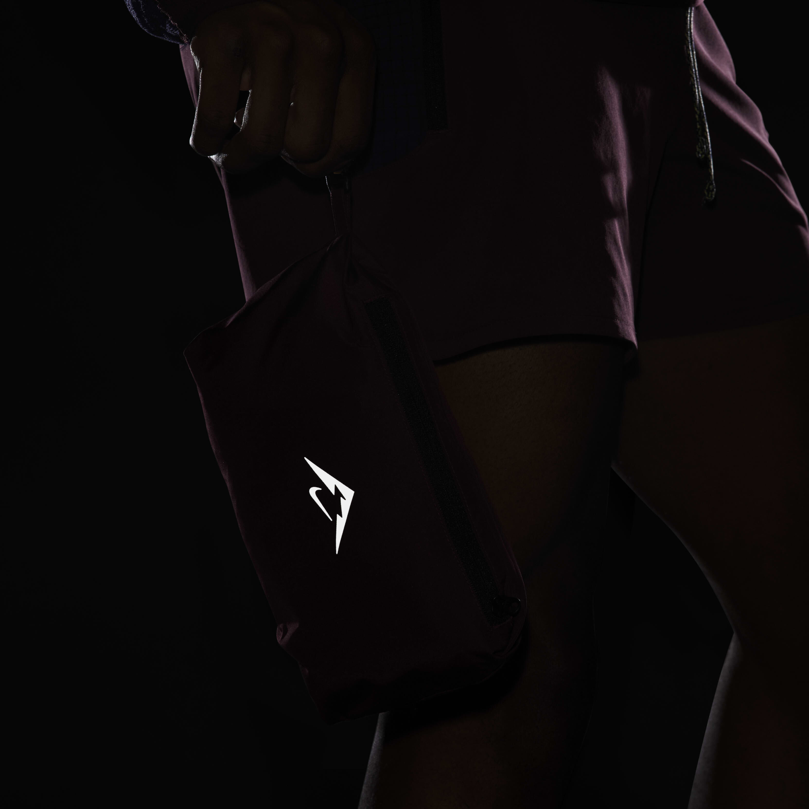 نايكي تريل 'كوزميك بيكس' جور-تيكس انفينيوم image number 16