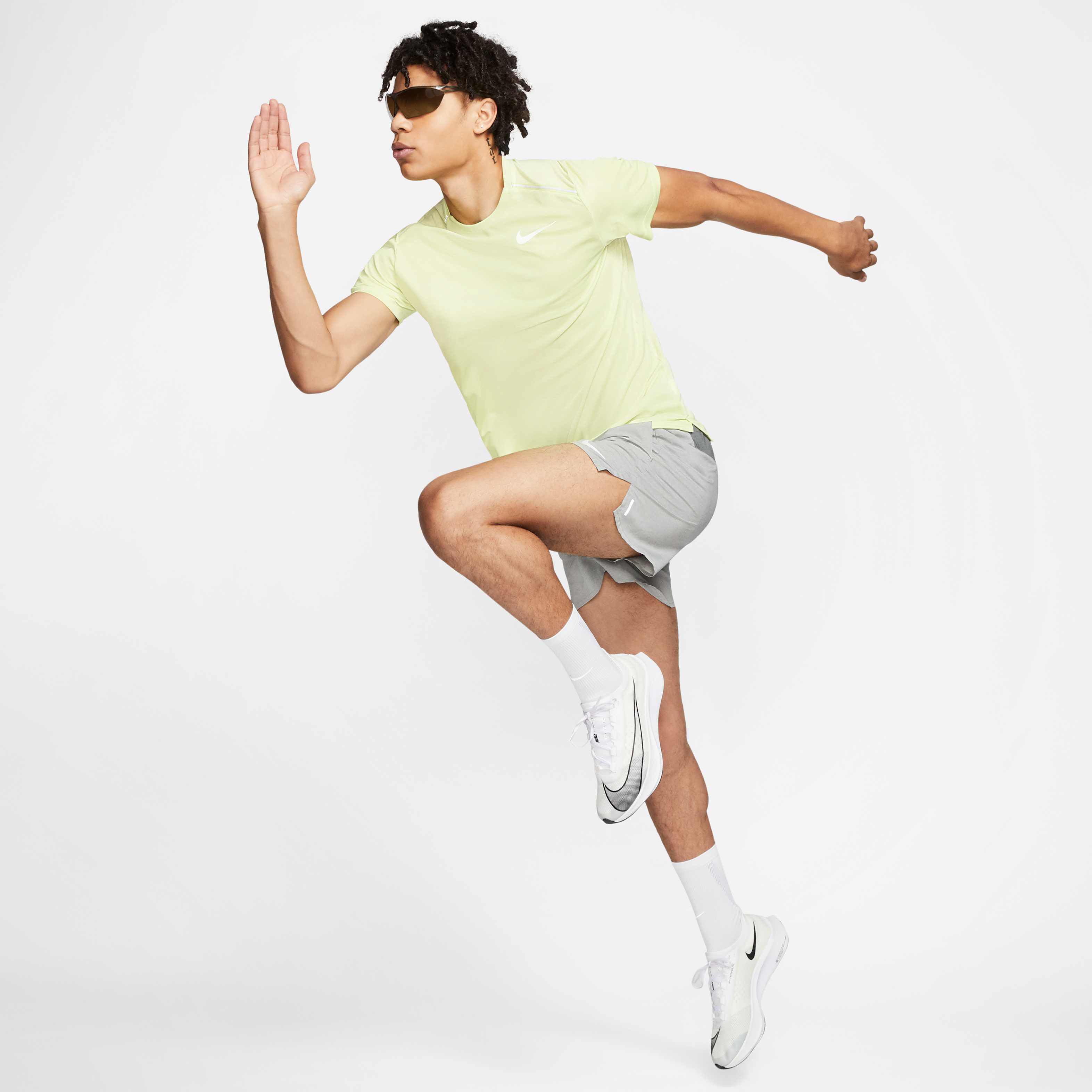 Nike Flex Stride image number 6