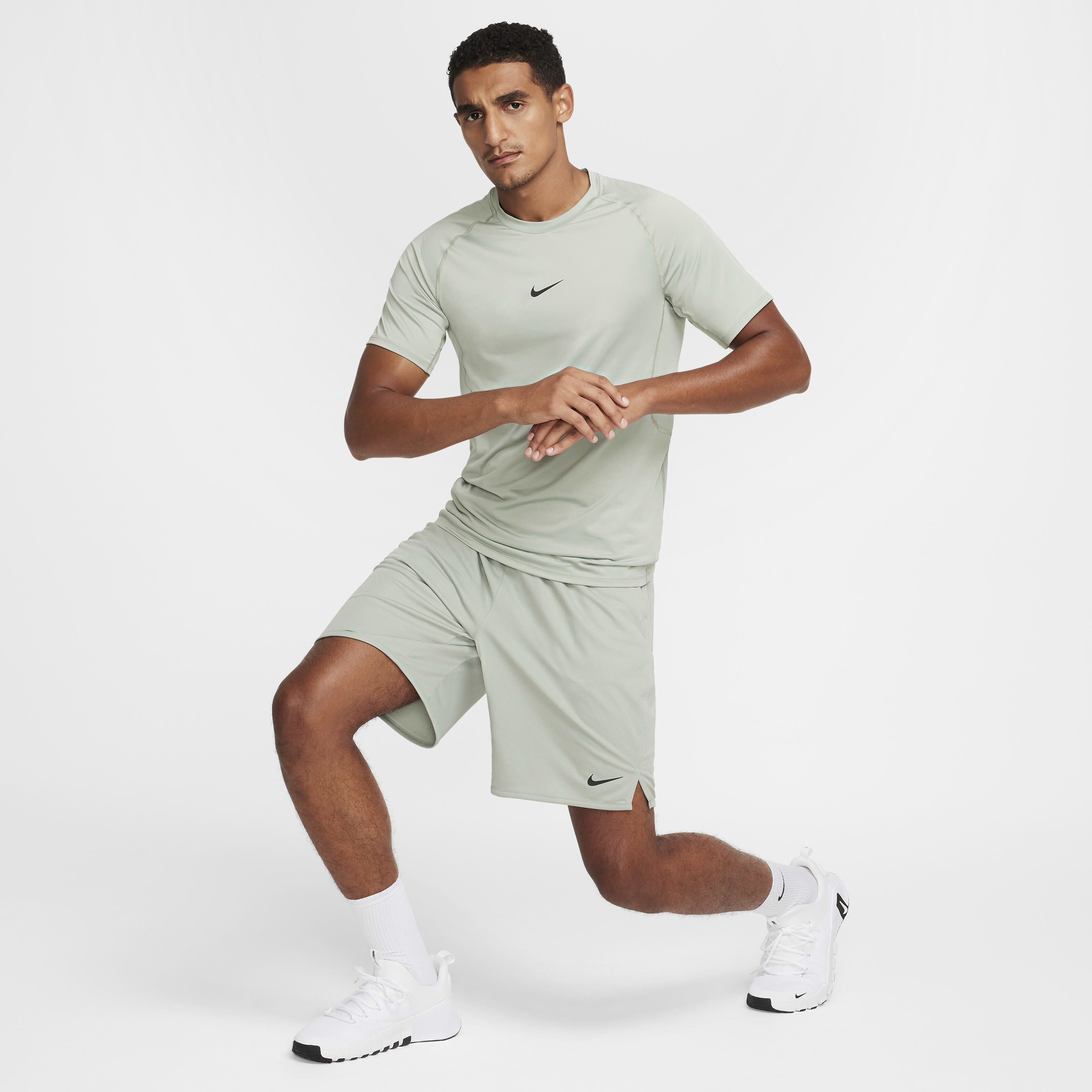 نايكي برو image number 6