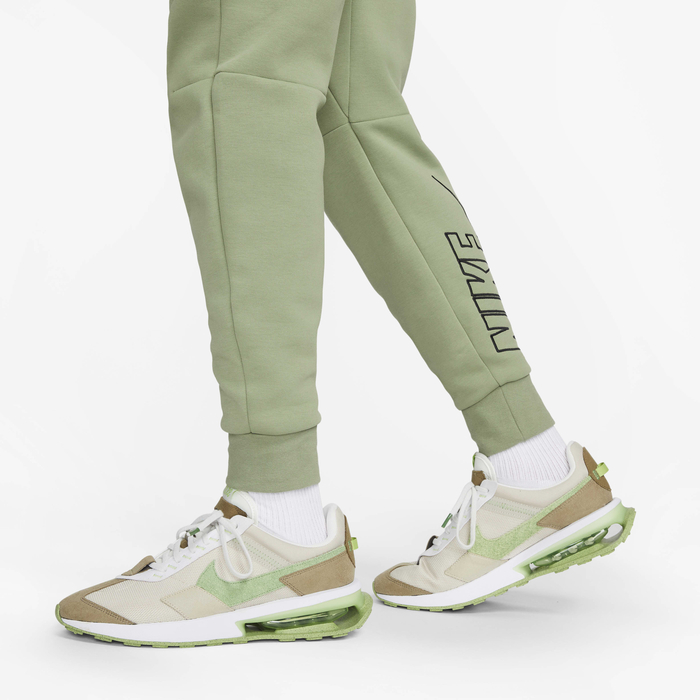 Nike Tech Fleece image number 4 Nike Tech Fleece image number 4