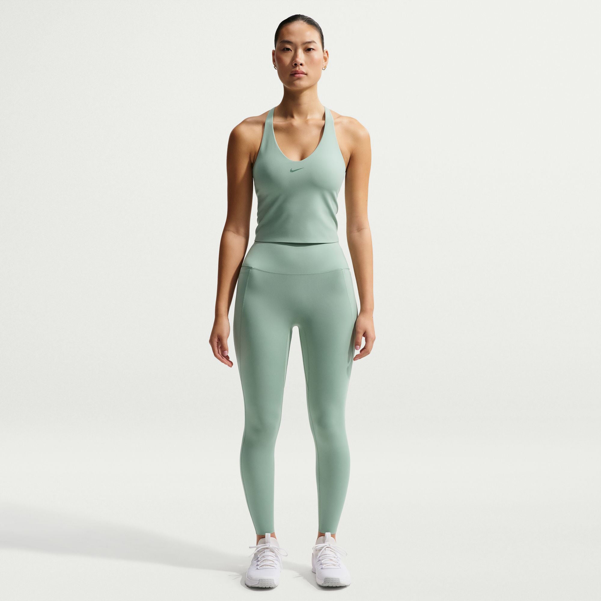 Nike Universa image number 0