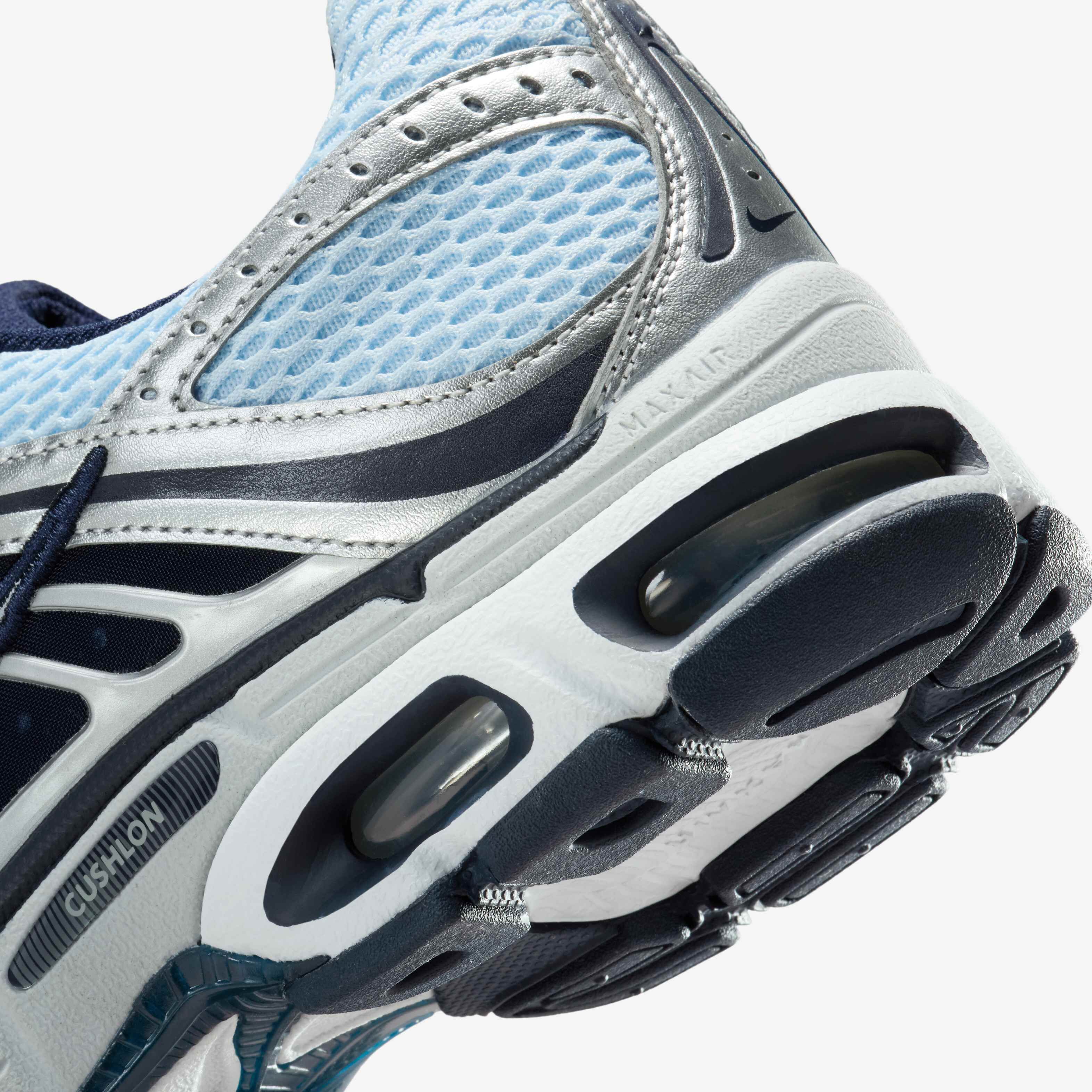 Nike Air Max Moto 2K image number 7