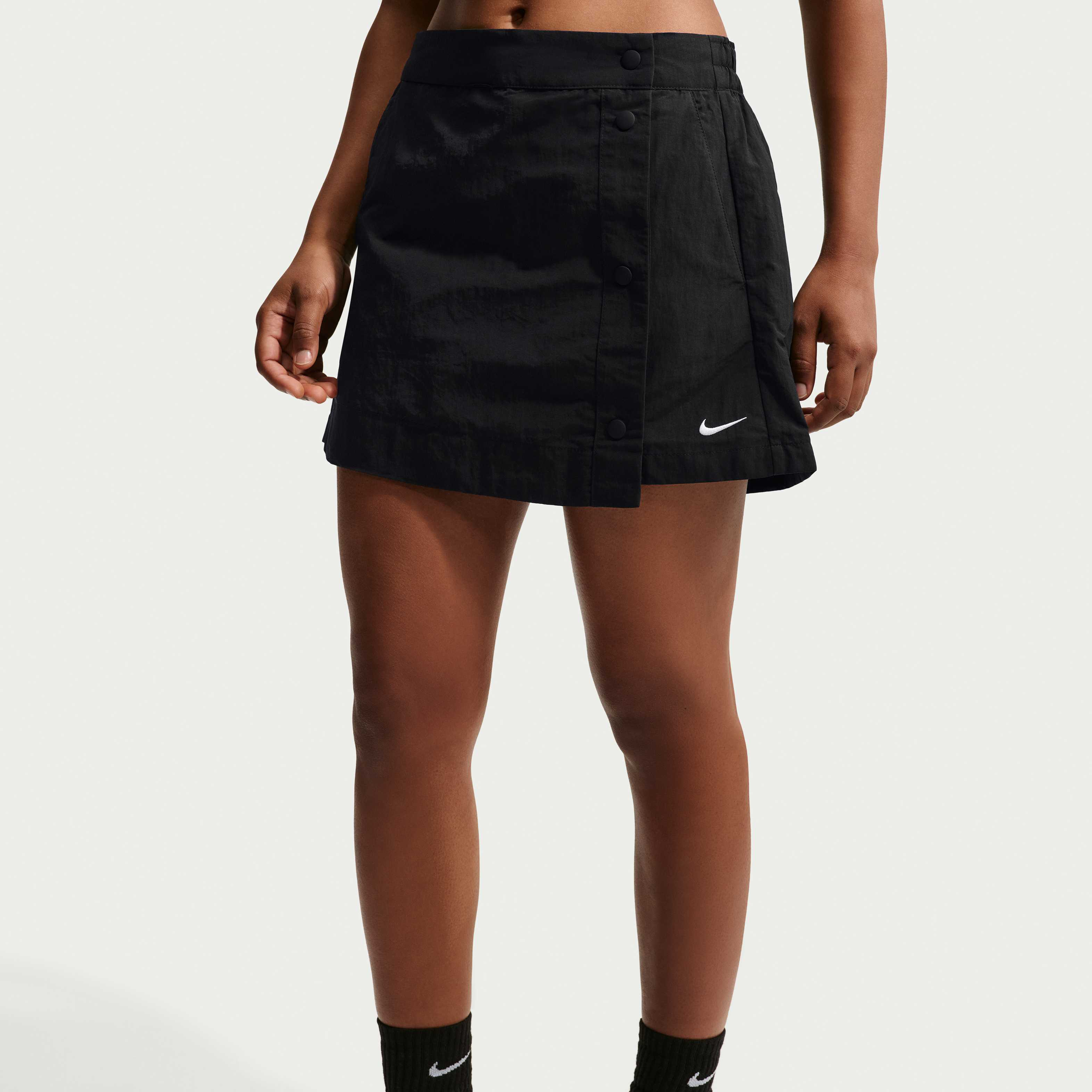 نايكي سبورتسوير ايسنشال image number 1