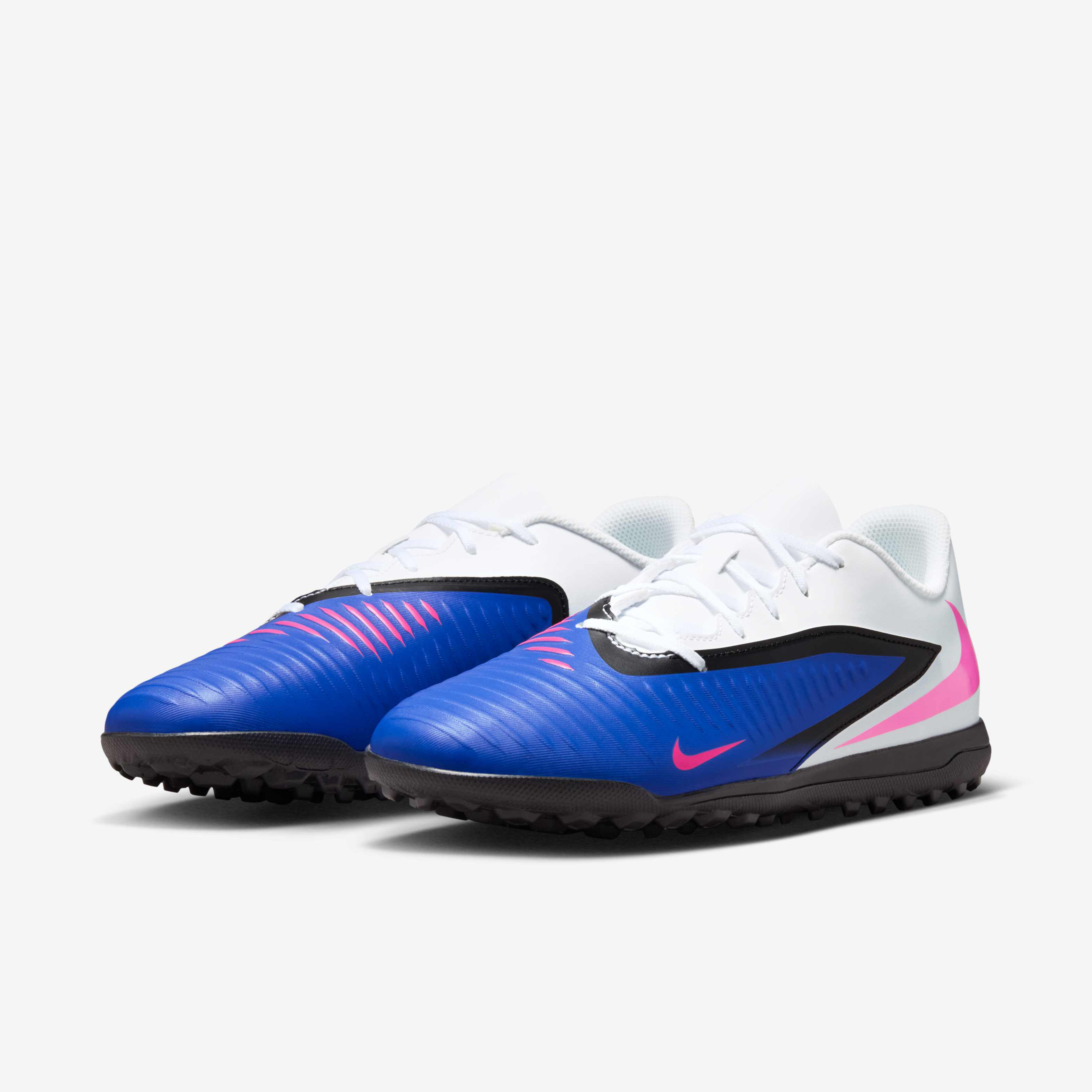 Nike Phantom 6 Low Club image number 4