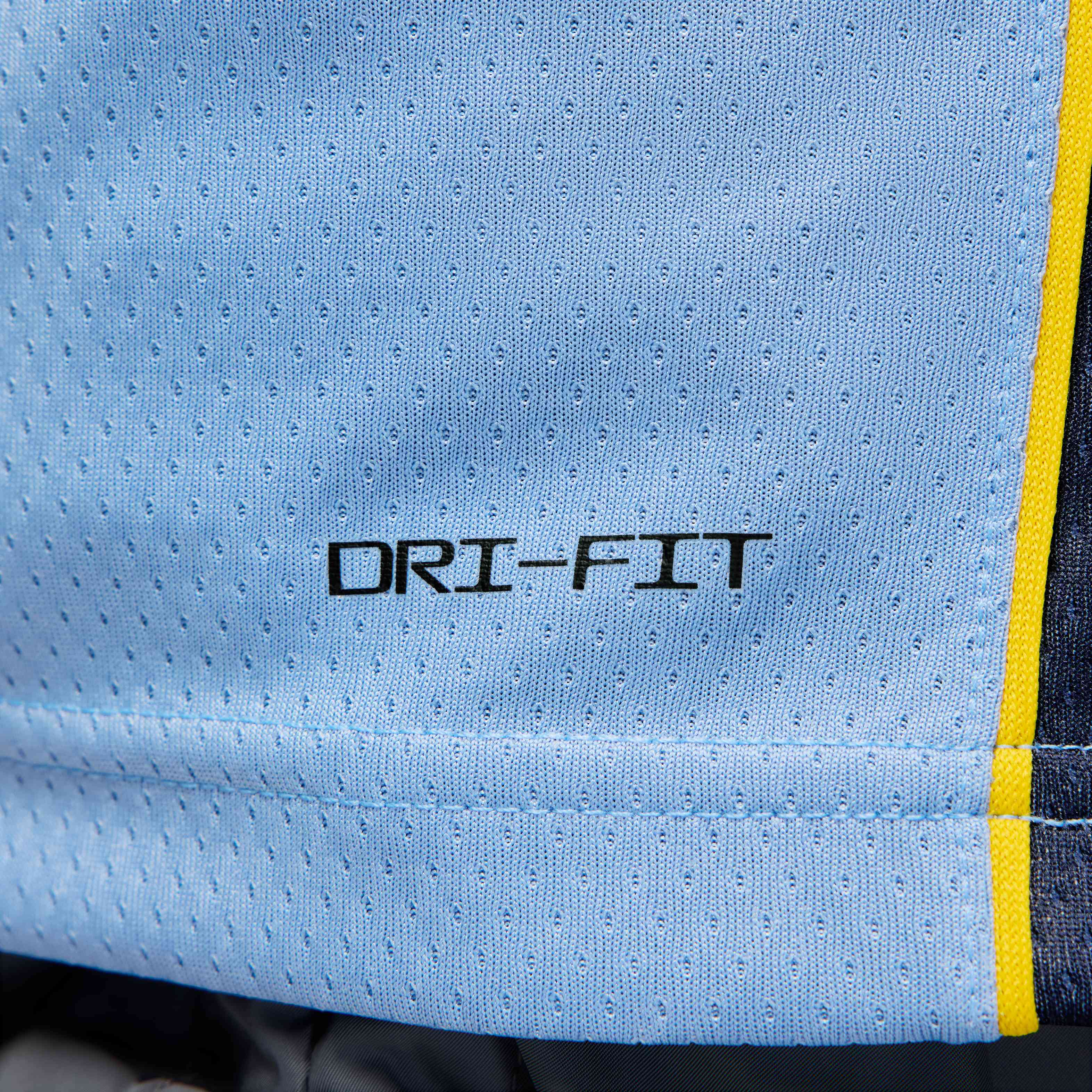 Memphis Grizzlies Statement Edition image number 6