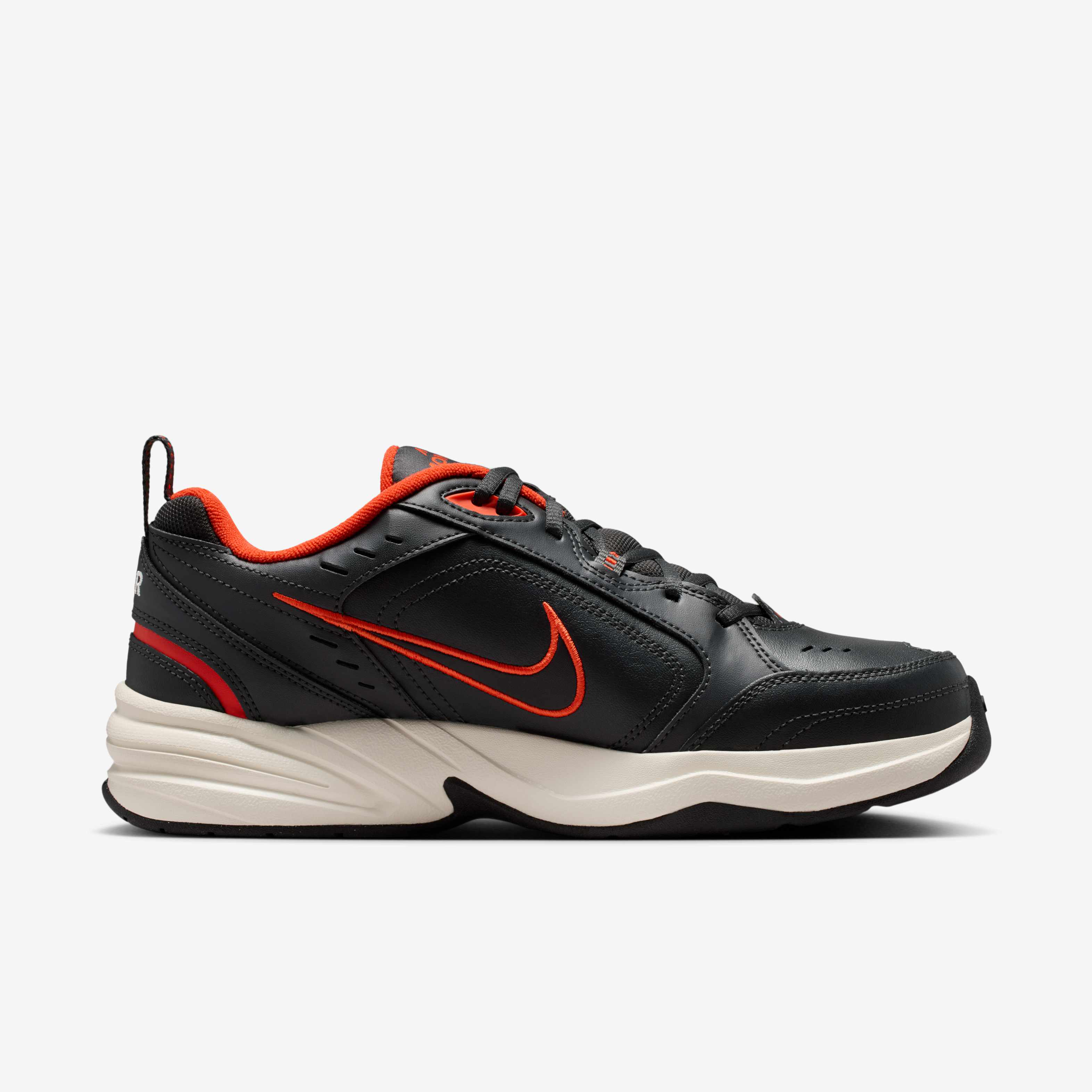Nike Air Monarch IV image number 2