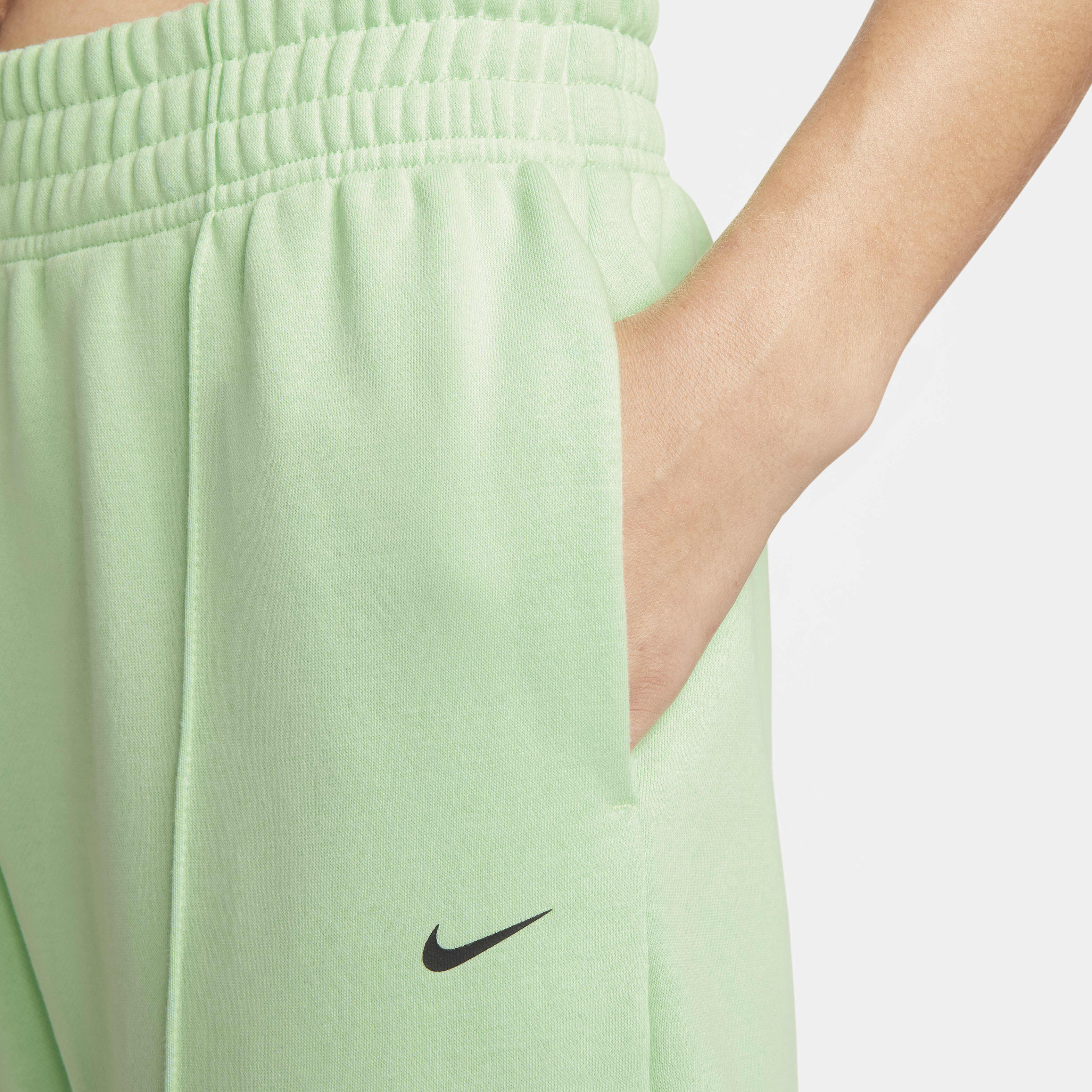 Nike Sportswear image number 2