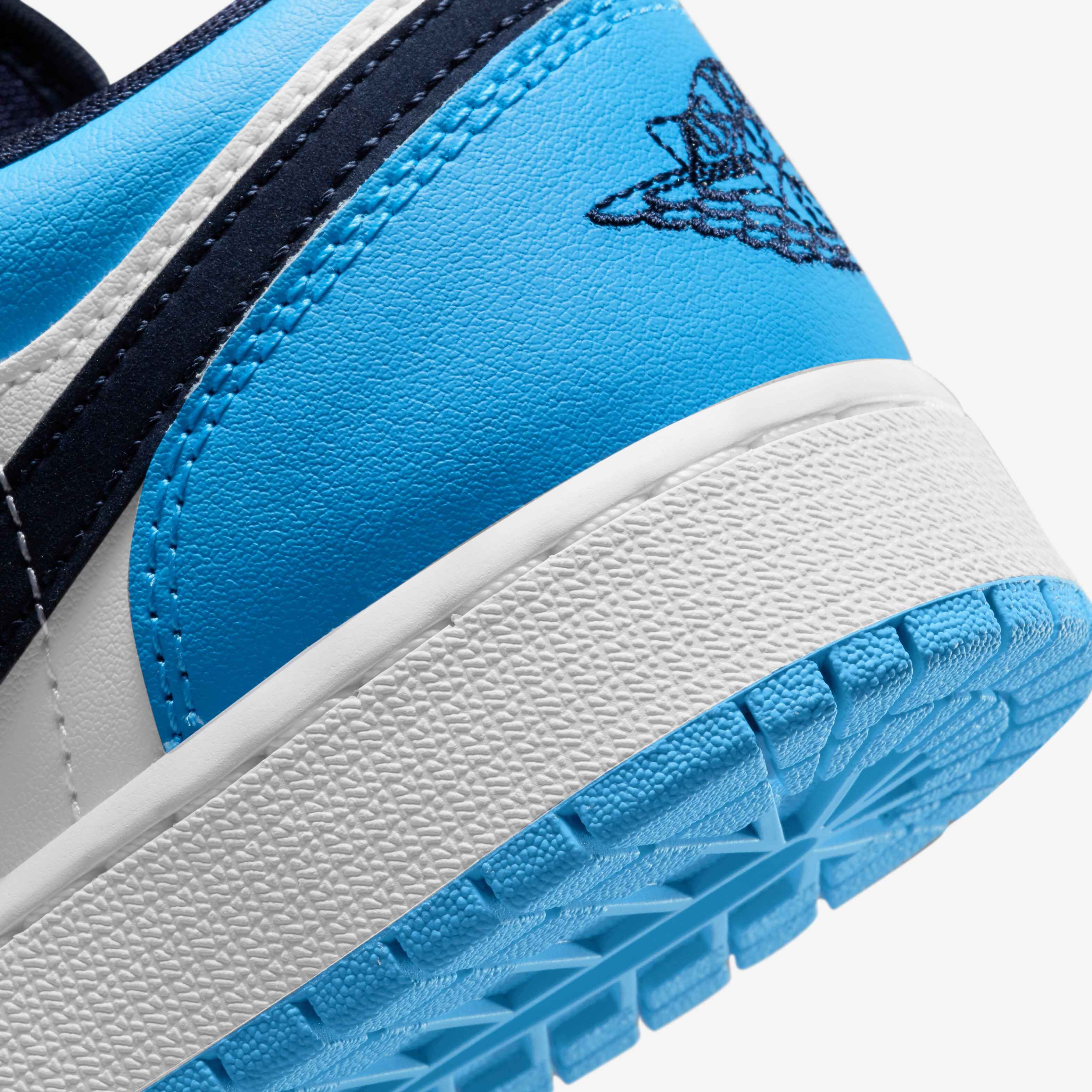 اير جوردن 1 لو image number 7