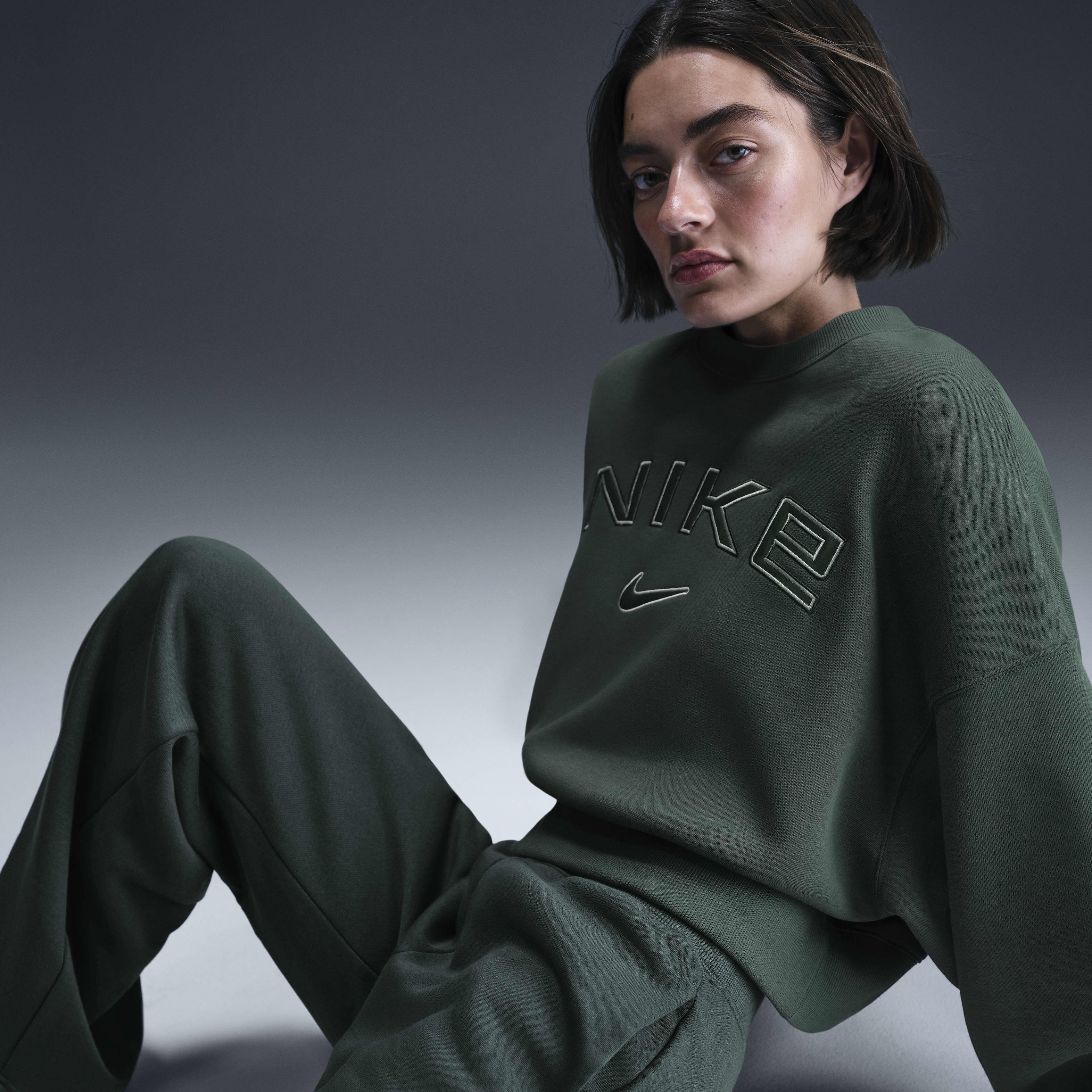 Nike sweatshirt with logo all over clearance