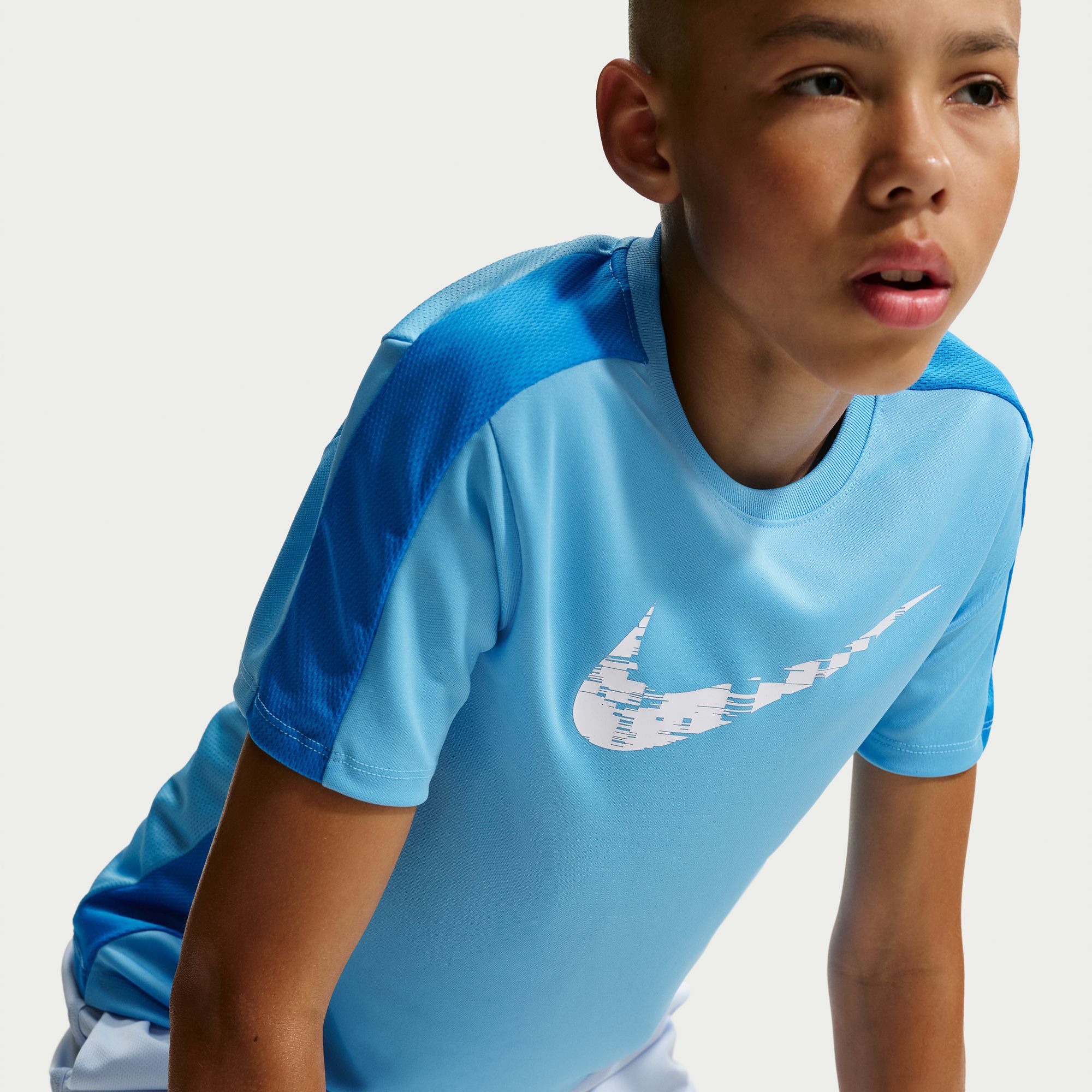 Nike Trophy23 image number 4