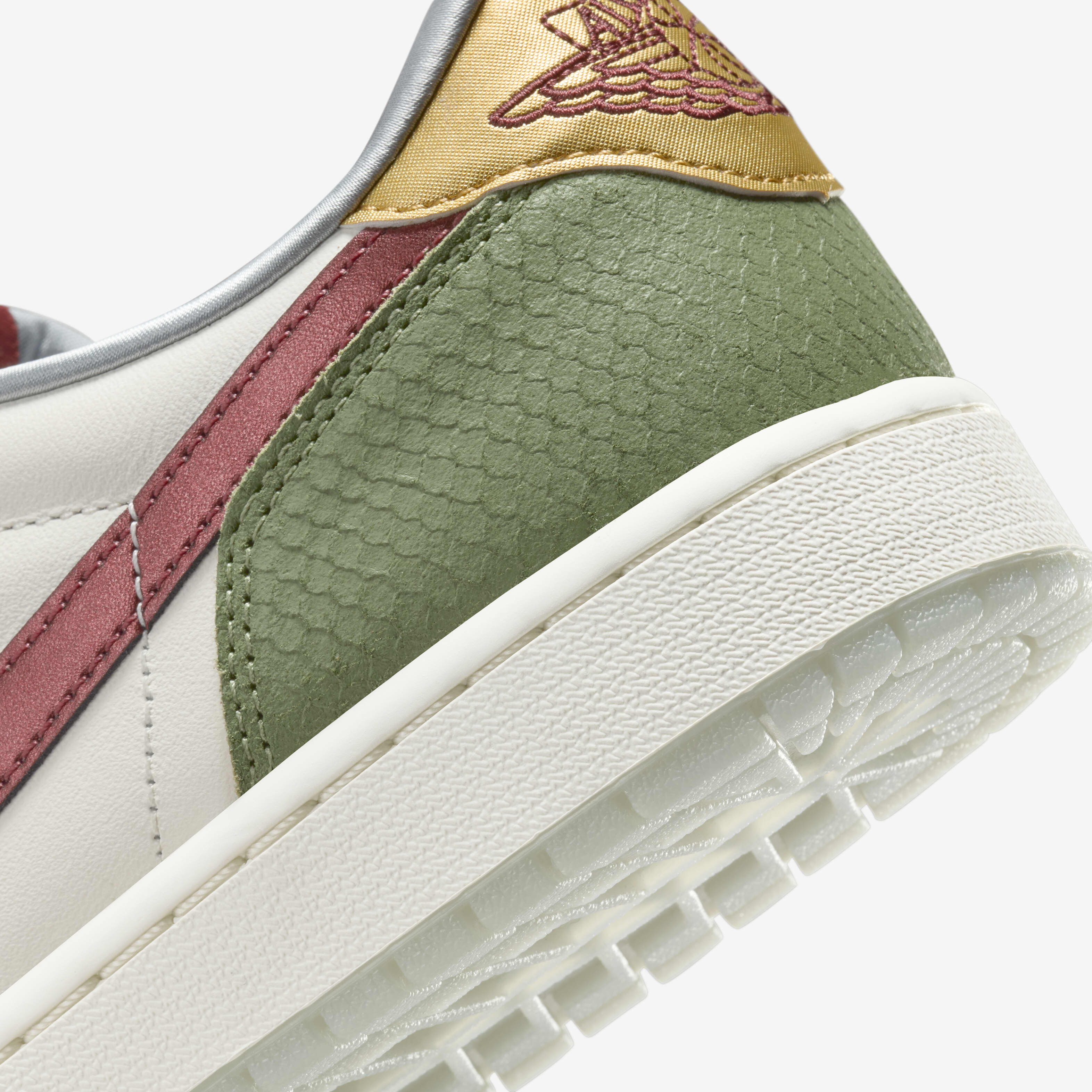 Buy Air Jordan 1 Retro Low OG Lunar New Year Men's Shoes - Sail/Oil  Green/Light Pumice/Cedar | Nike Kuwait Official