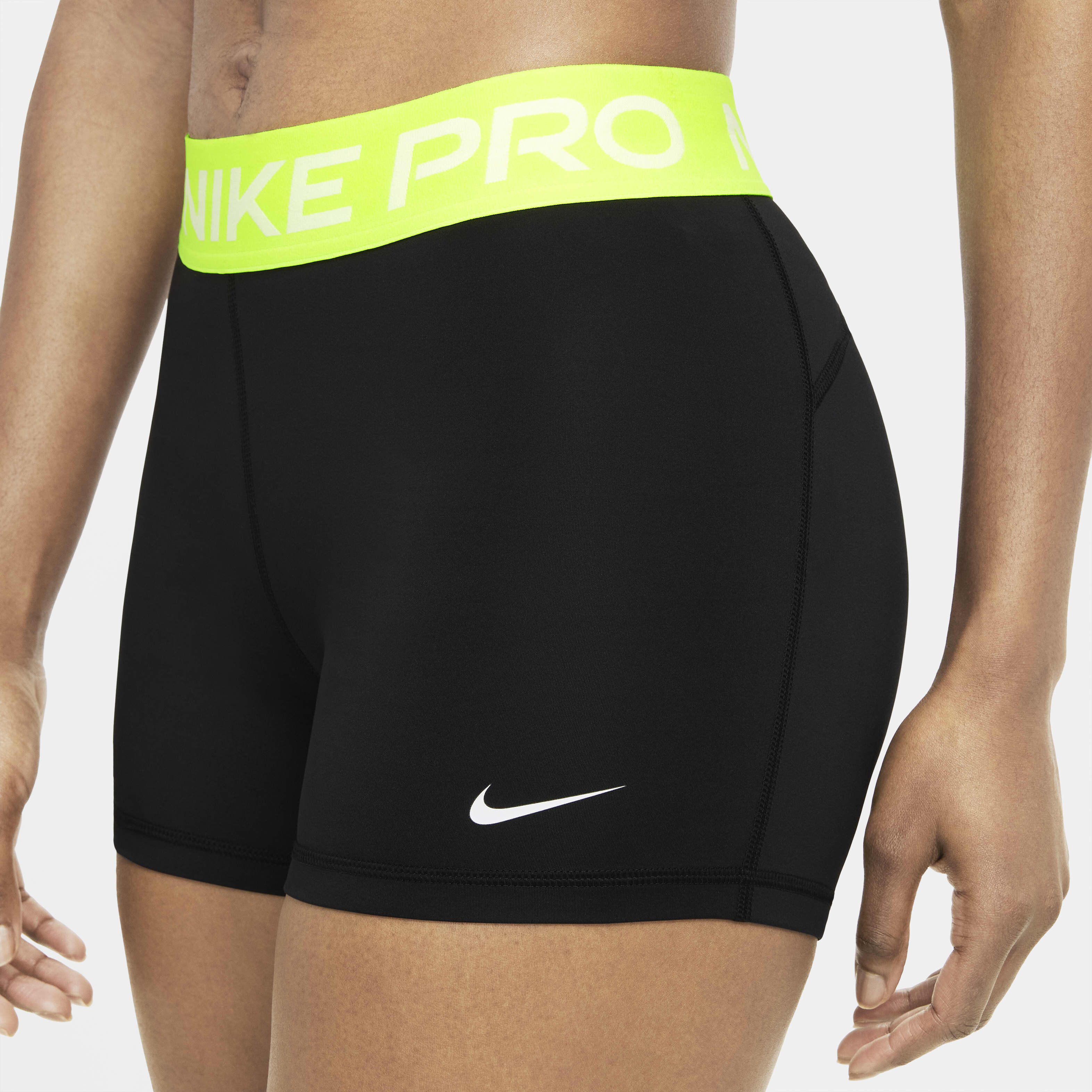 Nike Pro image number 3