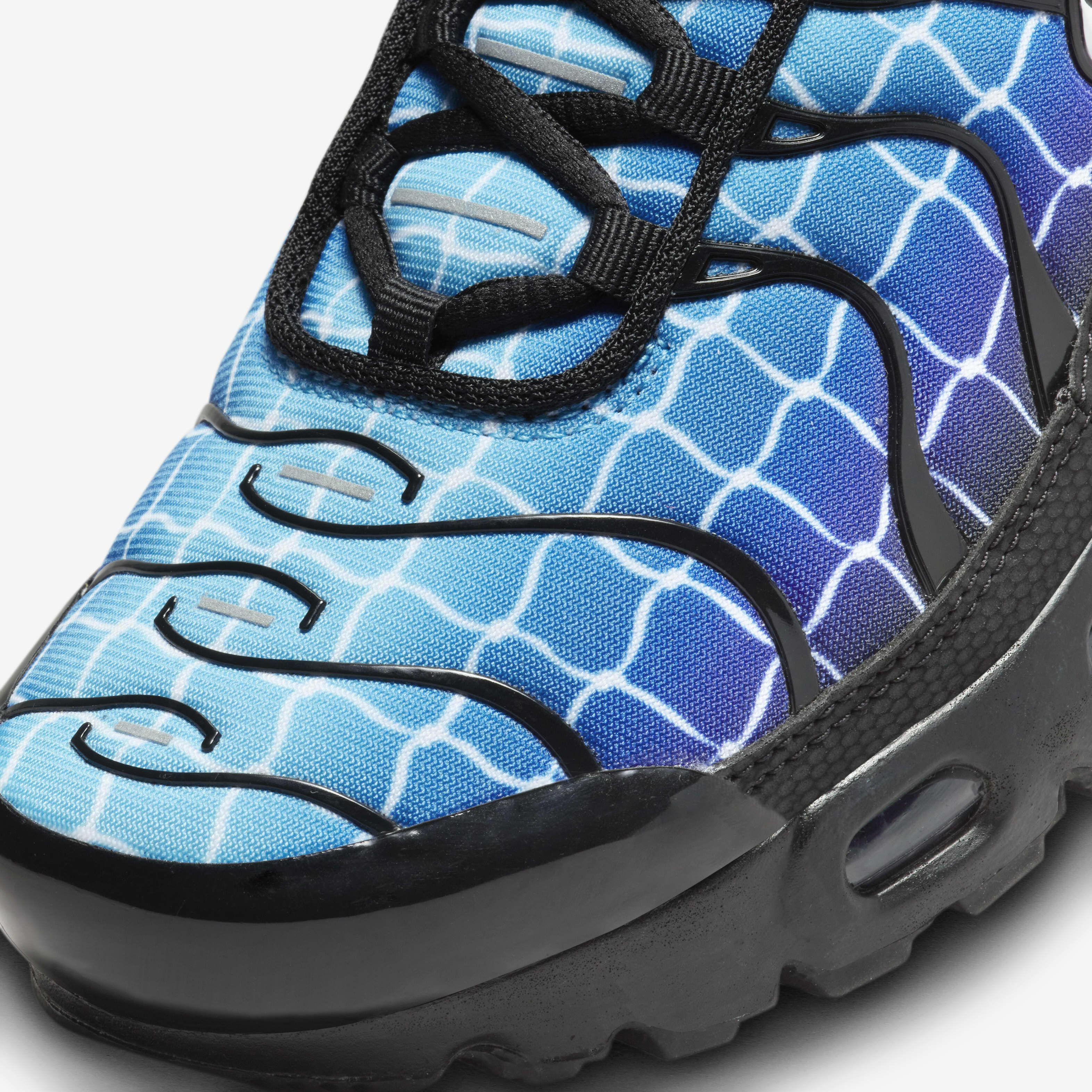 اير ماكس بلاس image number 6