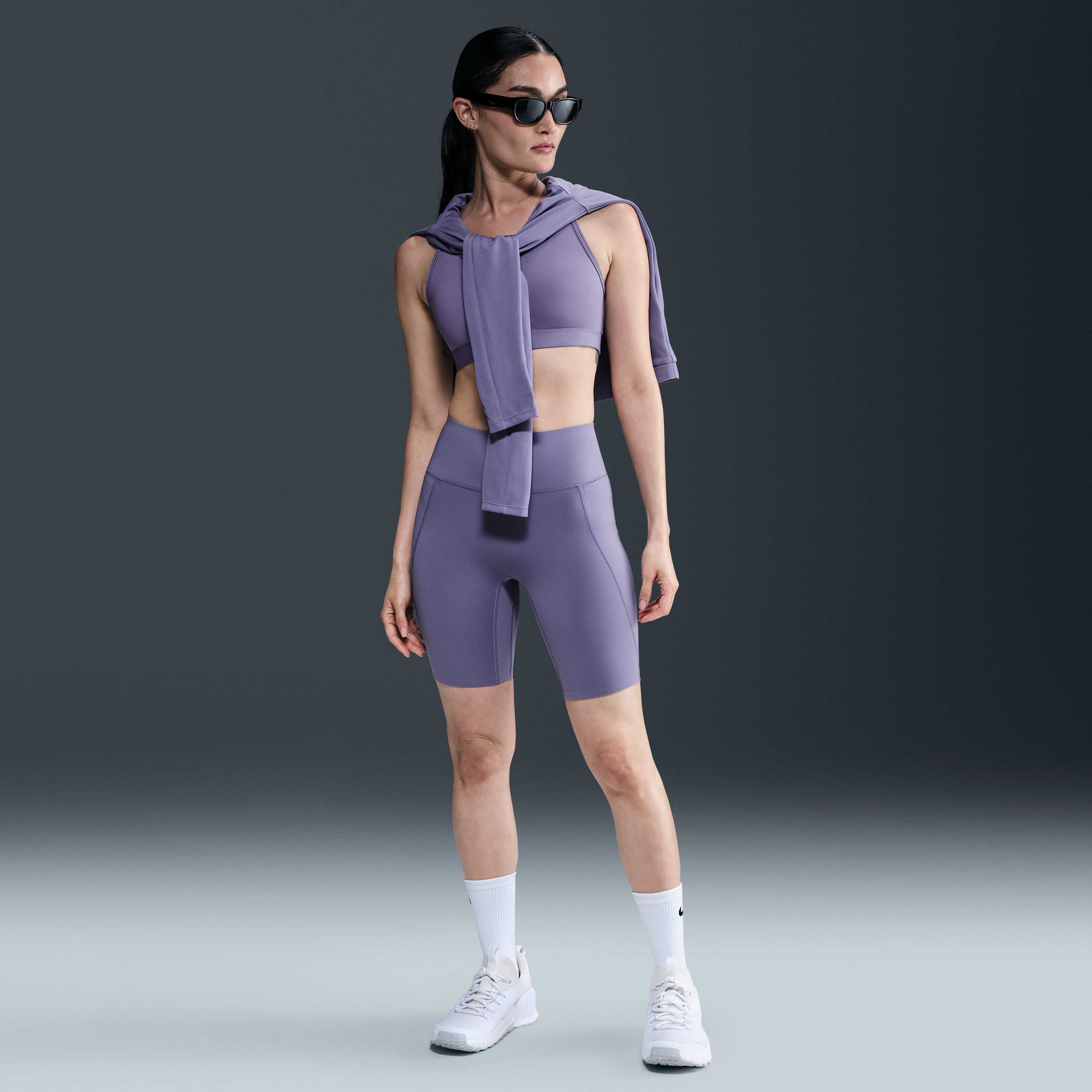 Nike Universa image number 0