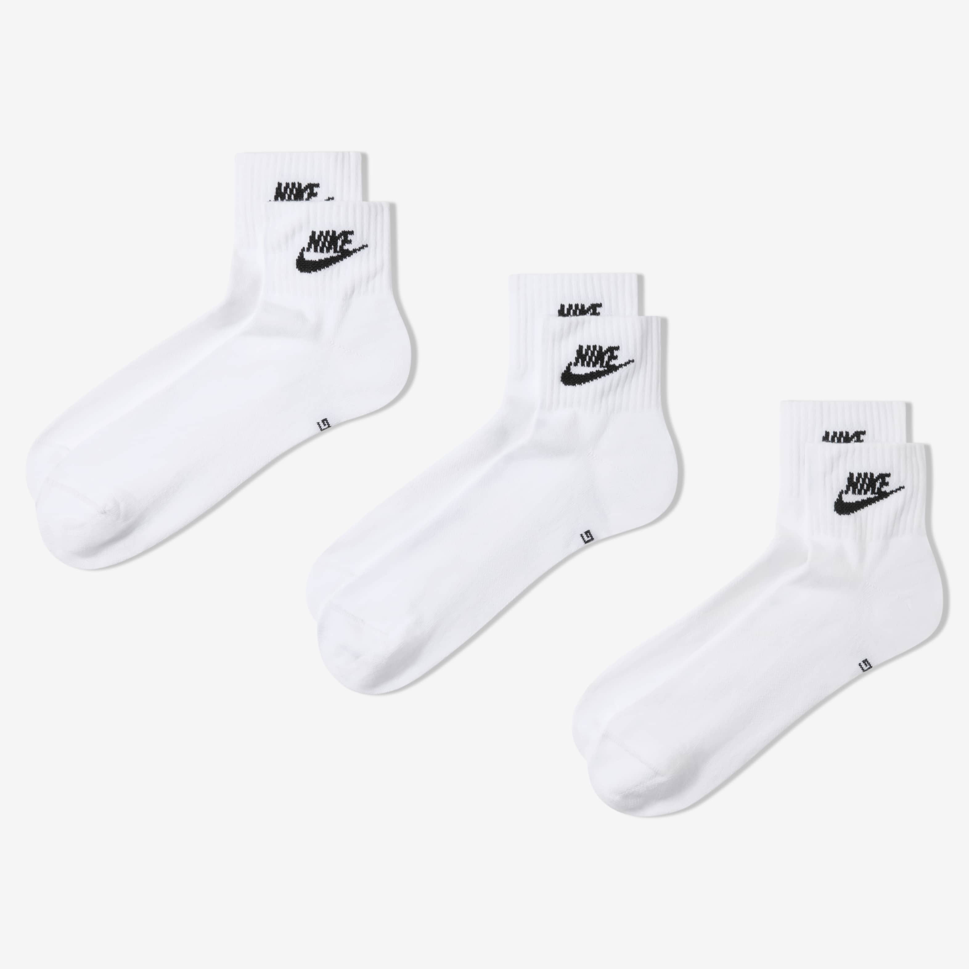 Nike Everyday Essential image number 0