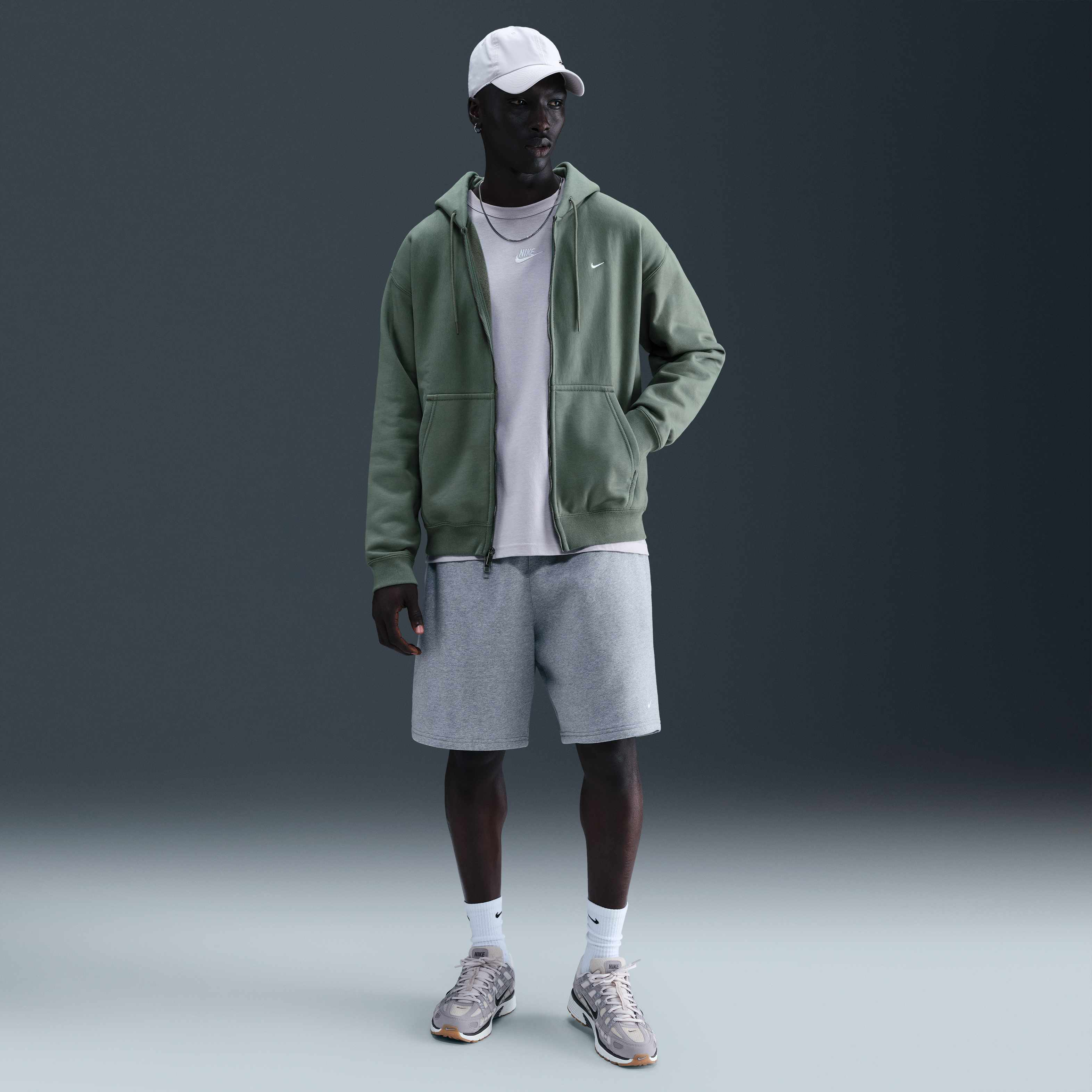 Nike Solo Swoosh image number 3