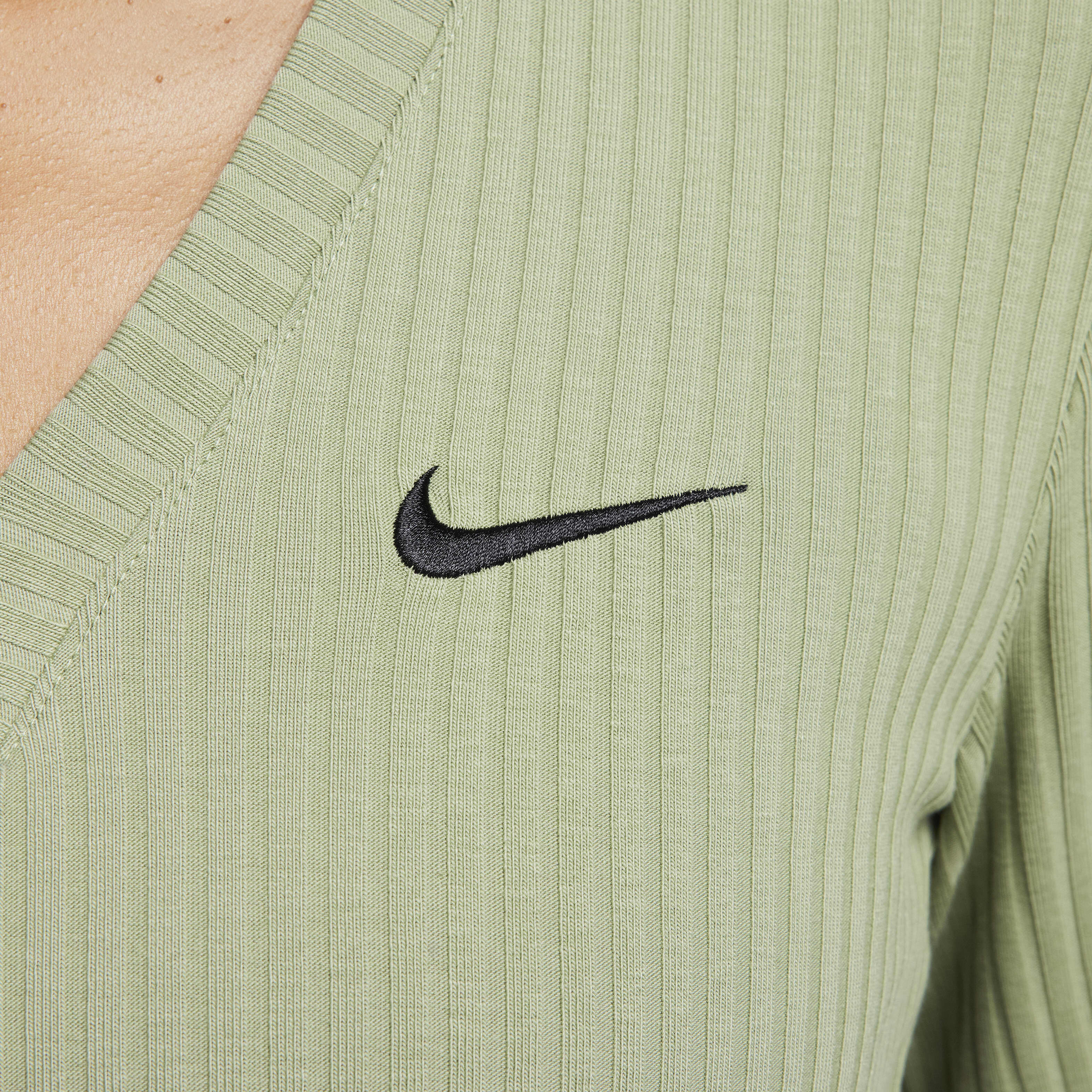 v neck nike sweater