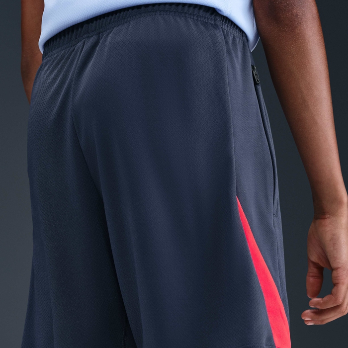 Nike Dri-FIT Strike image number 2 Nike Dri-FIT Strike image number 2