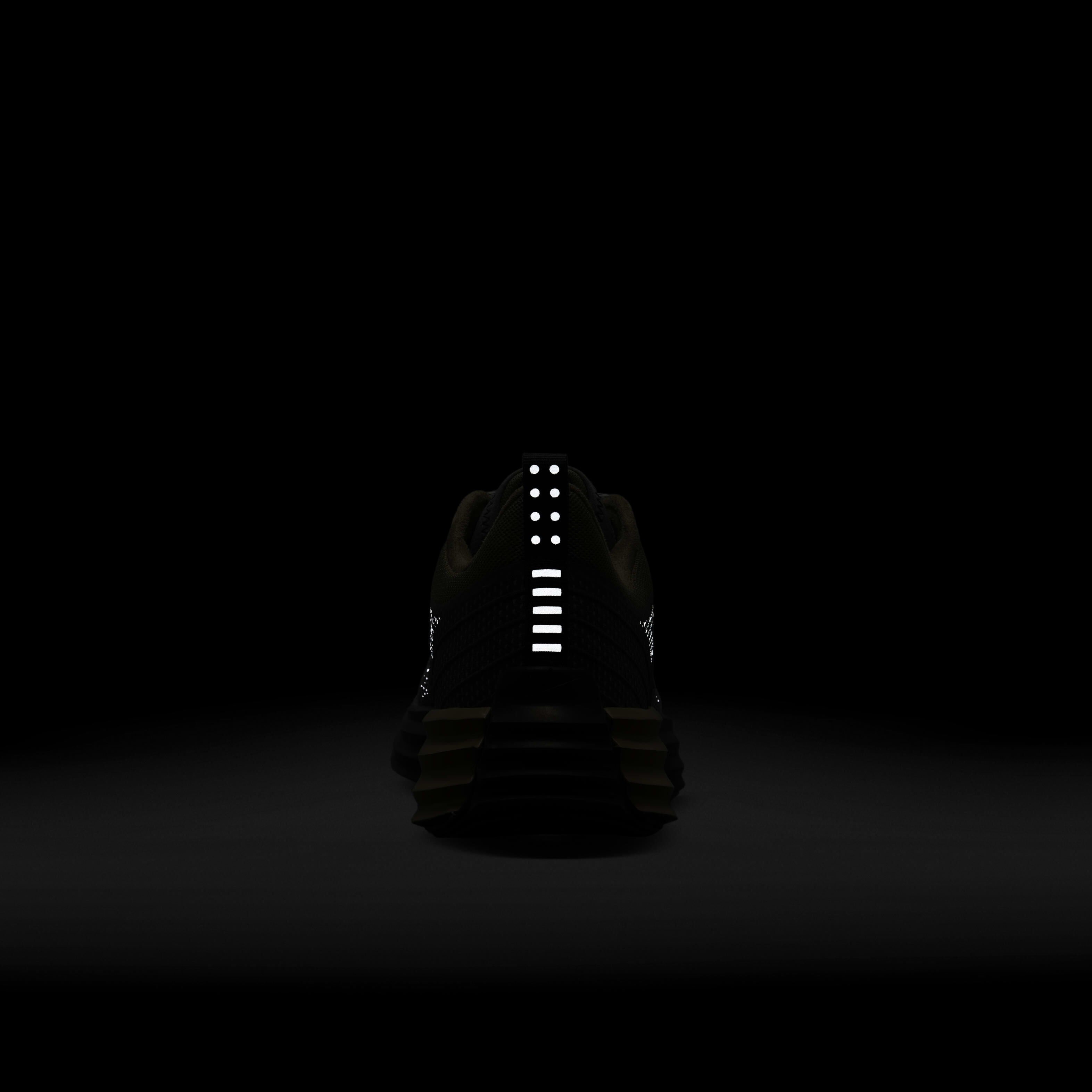 Nike Lunar Roam SE image number 9