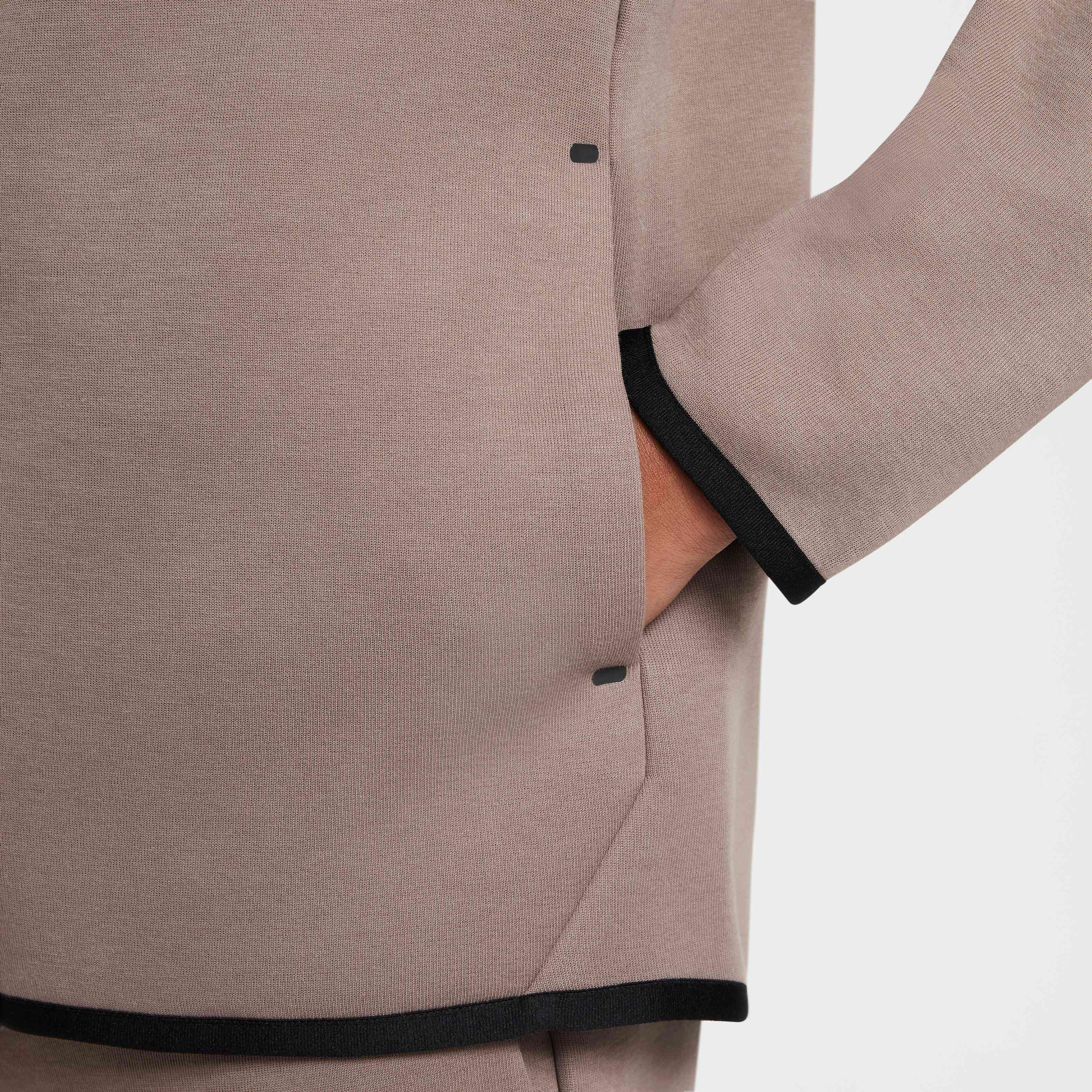 نايكي سبورتسوير تك فليس image number 5